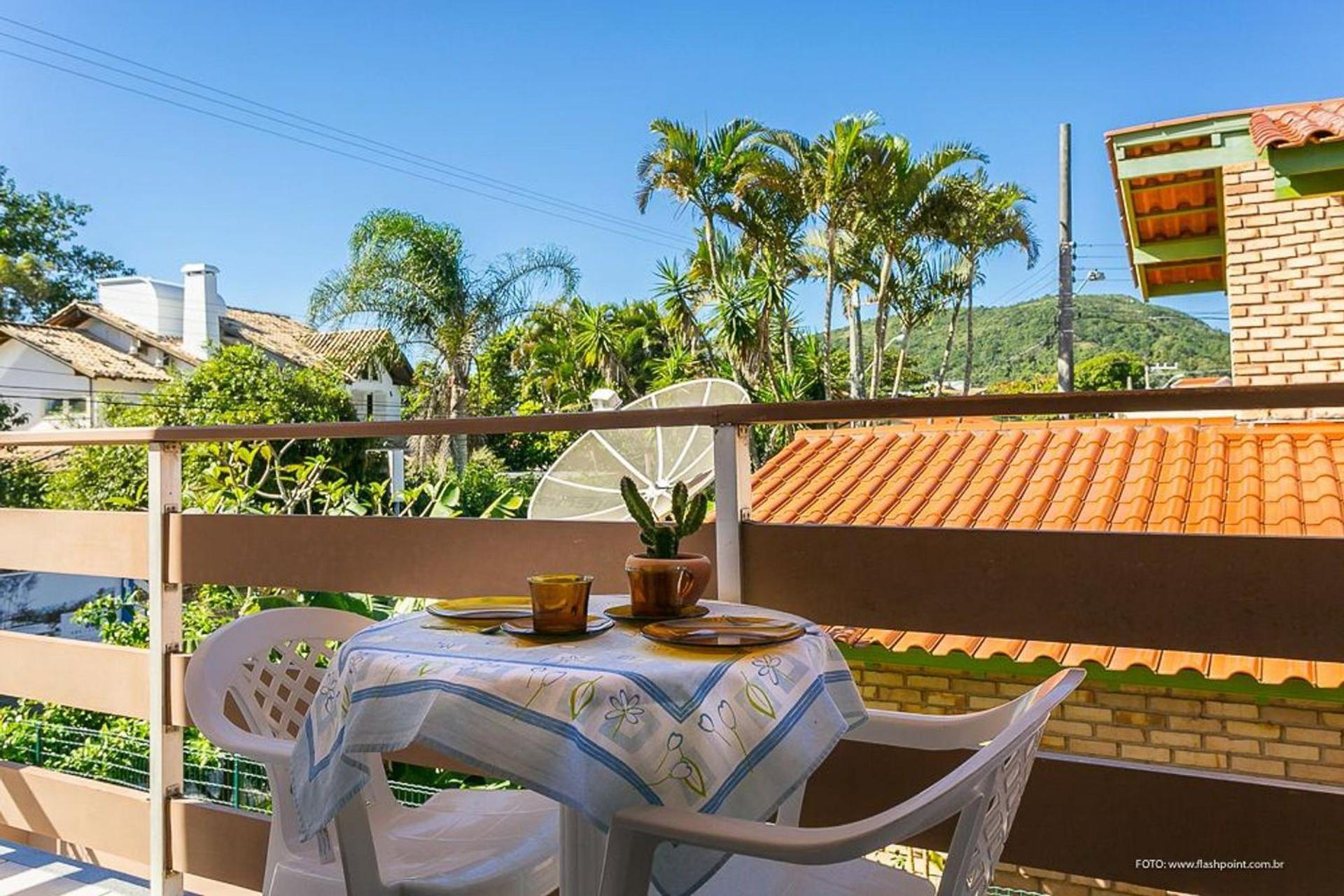 Apartamento nota 10 na praia da Barra da Lagoa