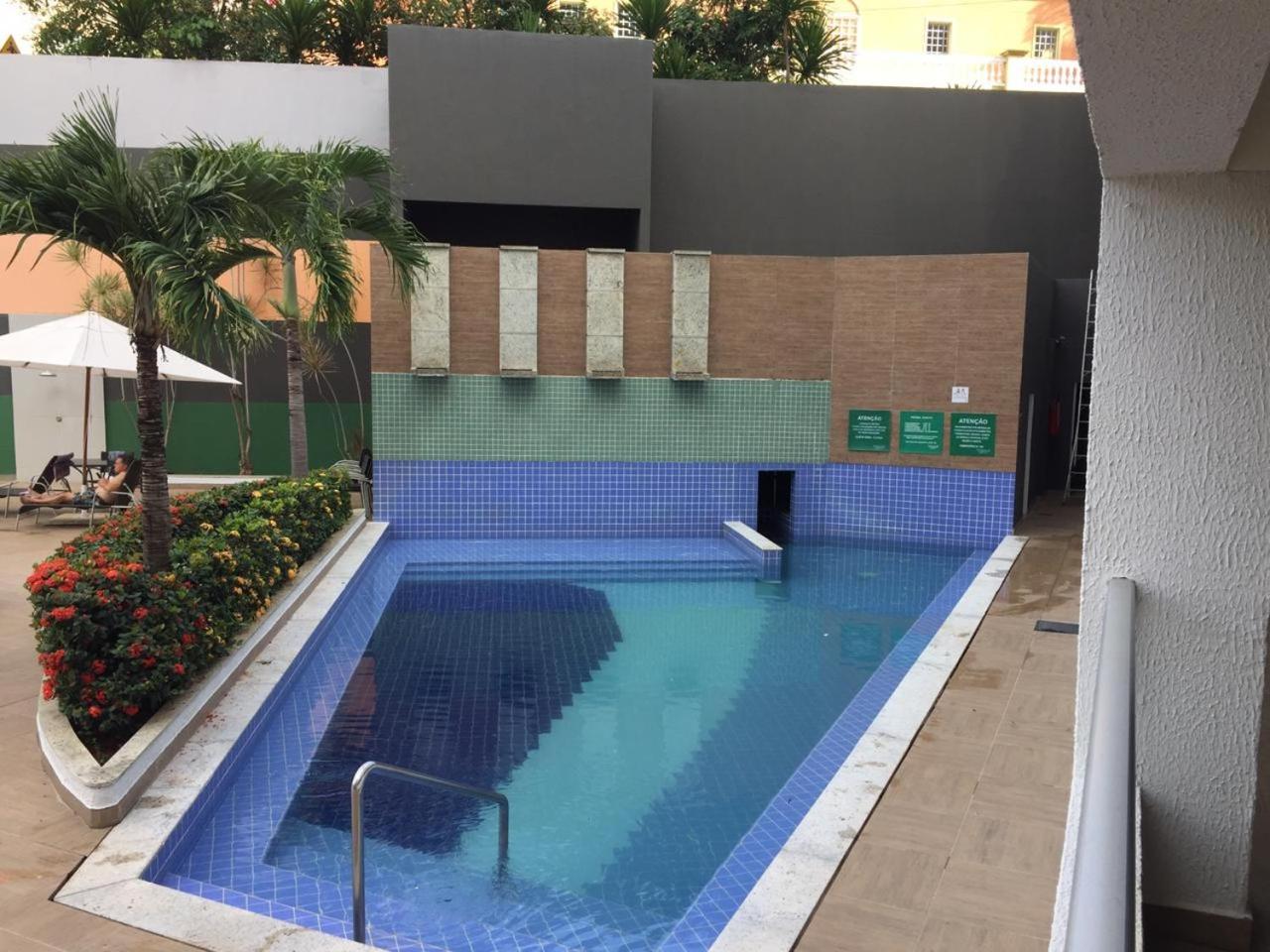 Flat Familiar a 400 metros do Hot Park com Piscinas e Conforto