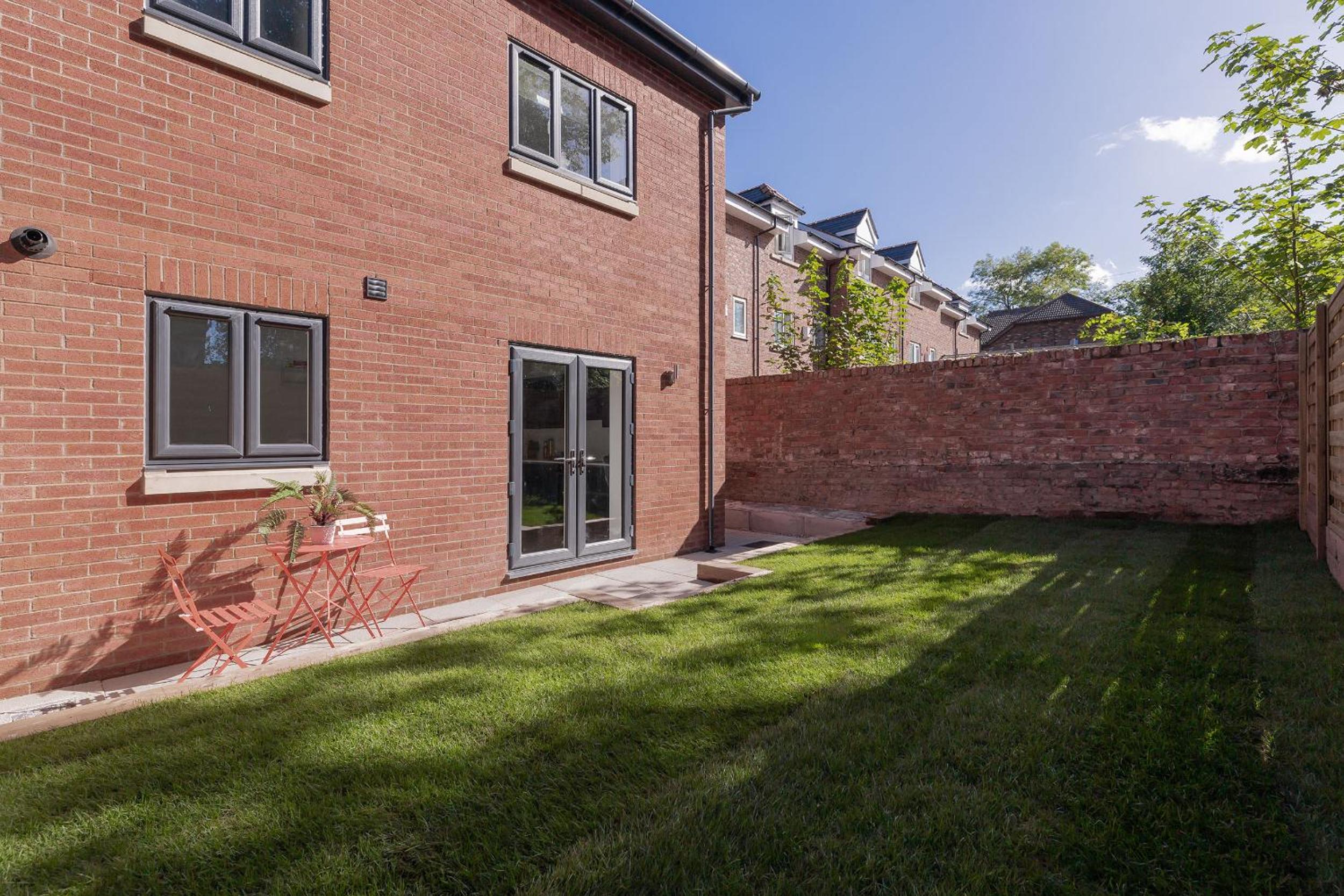 Moseley Gardens Fallowfield, photo 17
