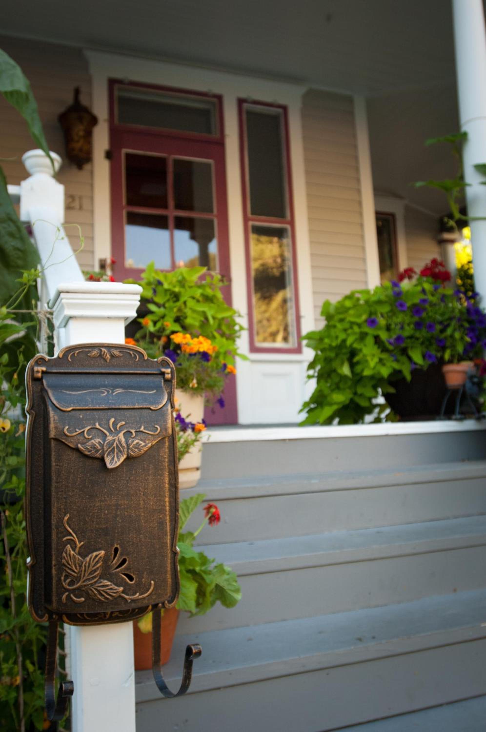 1899 Inn