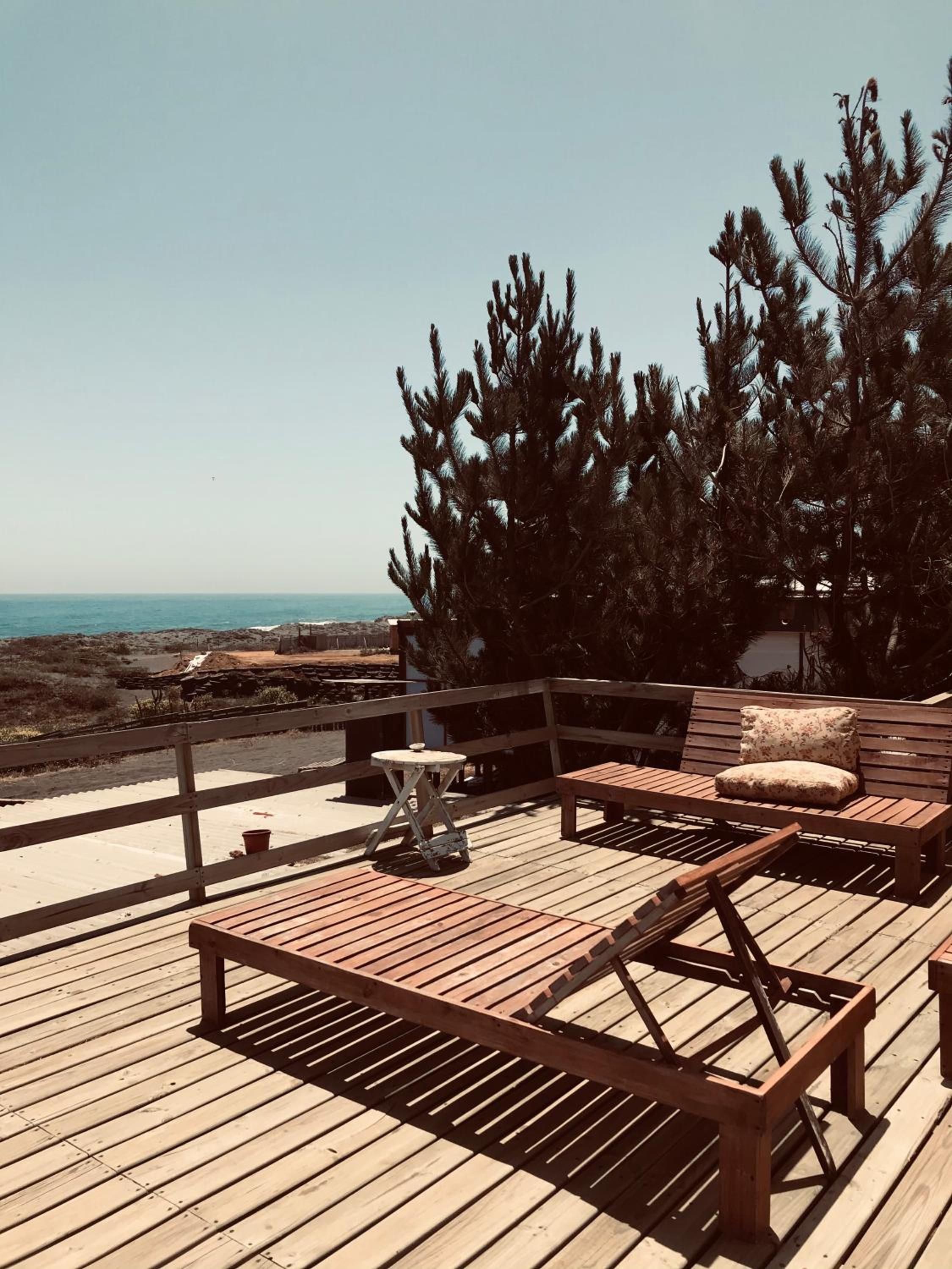 Refugio del mar - cabaña frente al mar en Curanipe con terraza y jardin view 4