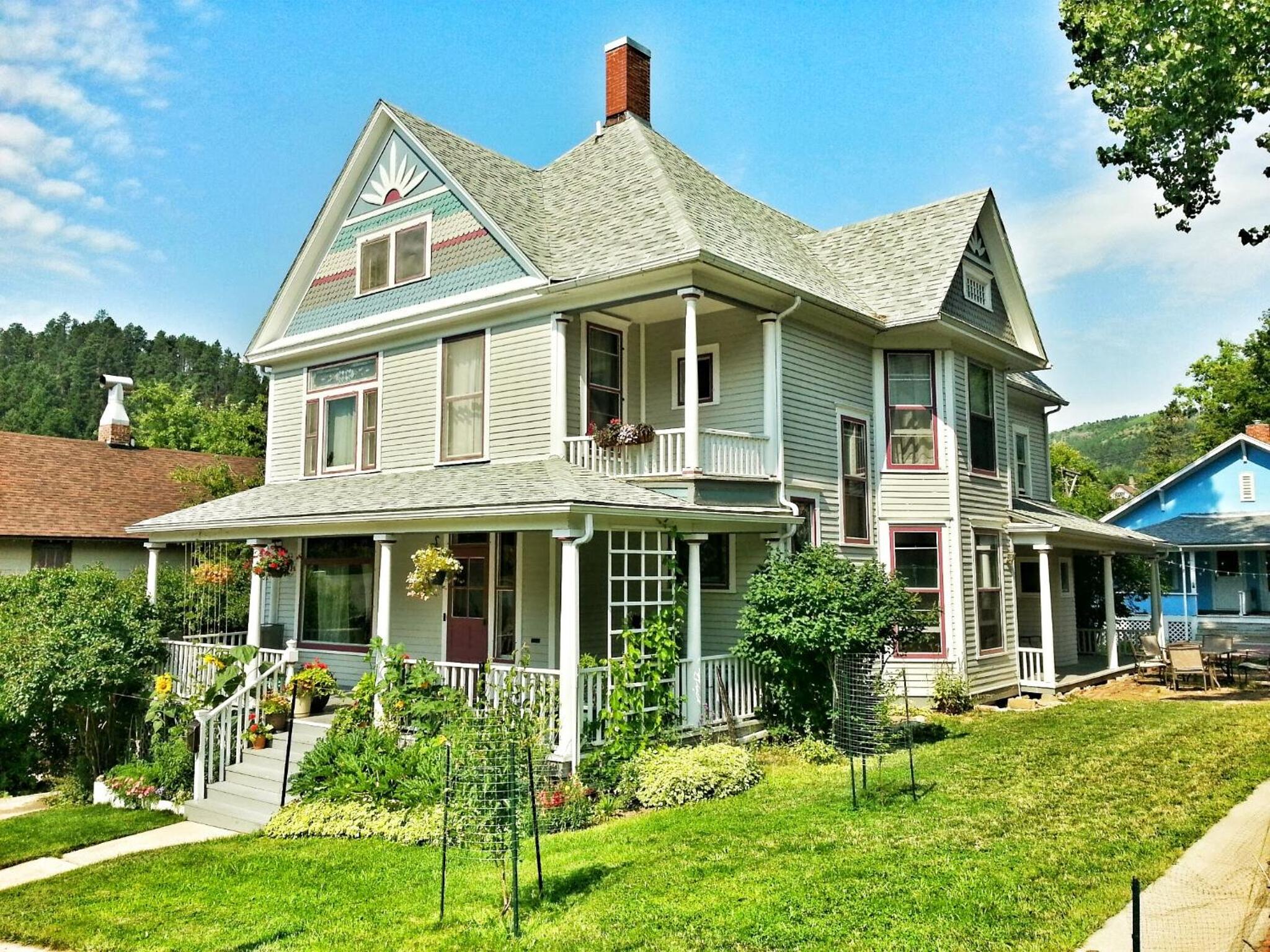 1899 Inn