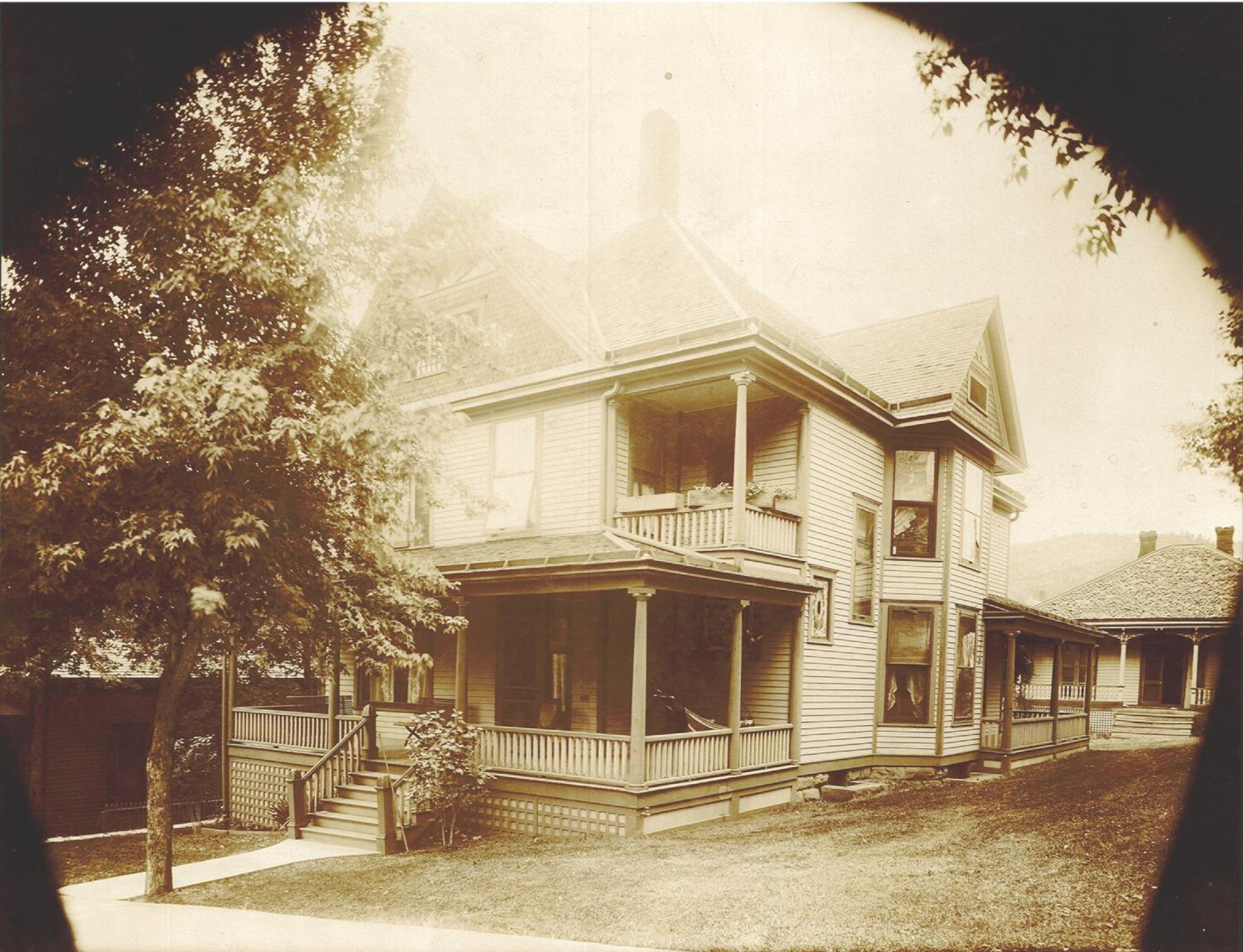 1899 Inn
