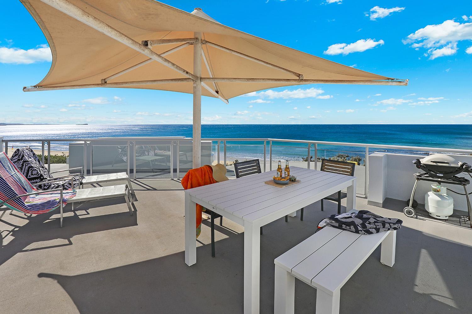 Grand Palais Boolarong Beachside Apartments