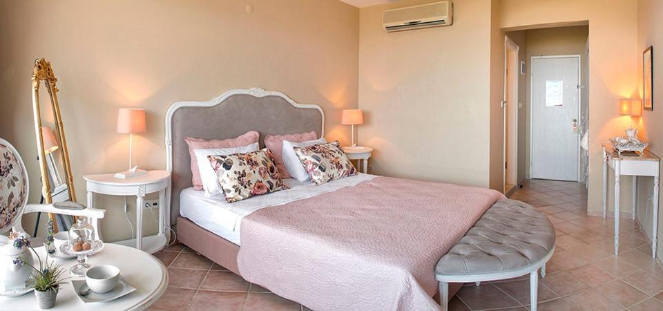 Hotel Carina-Entertainment Hotel - Image 34