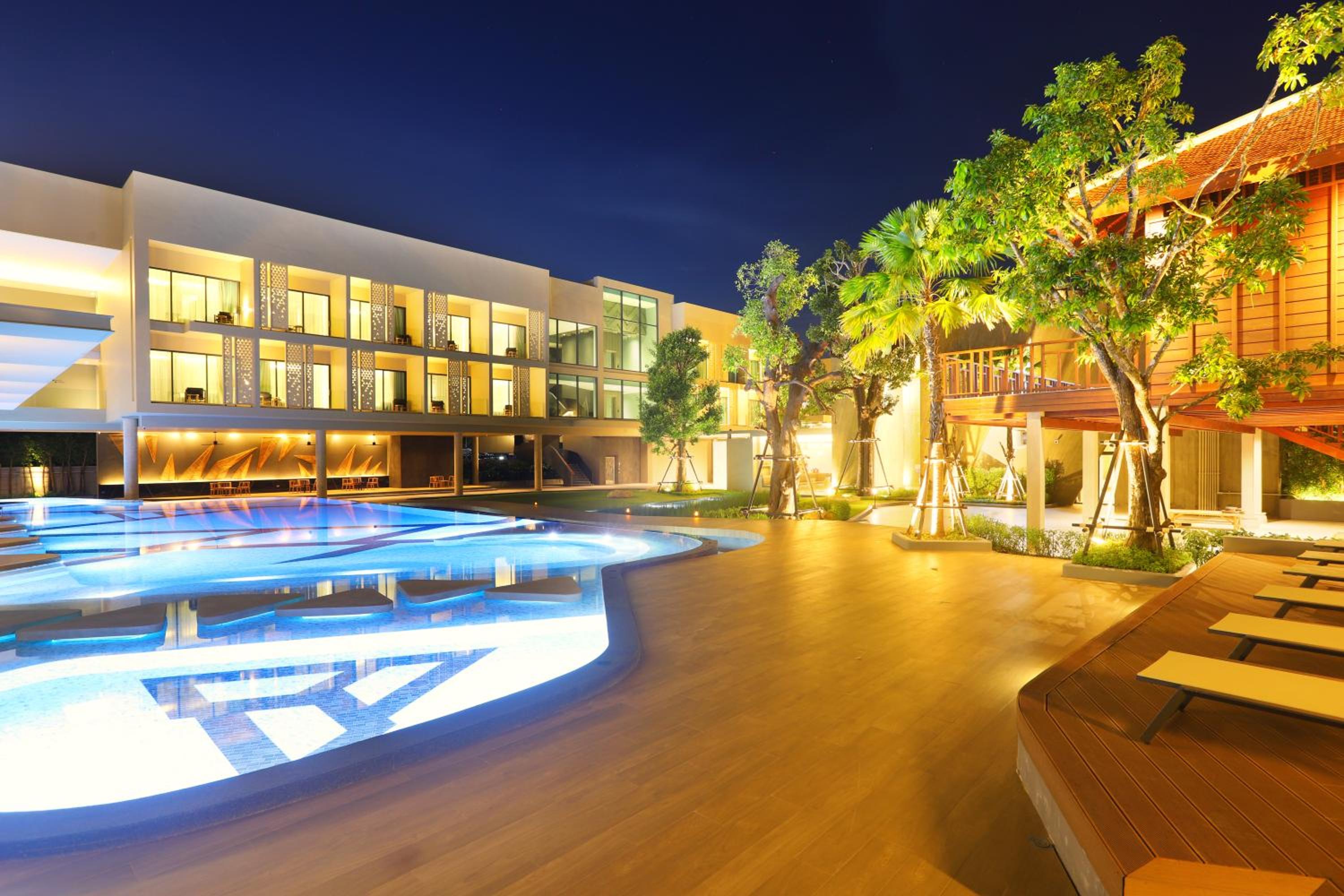 The Signature Hotel Airport 3