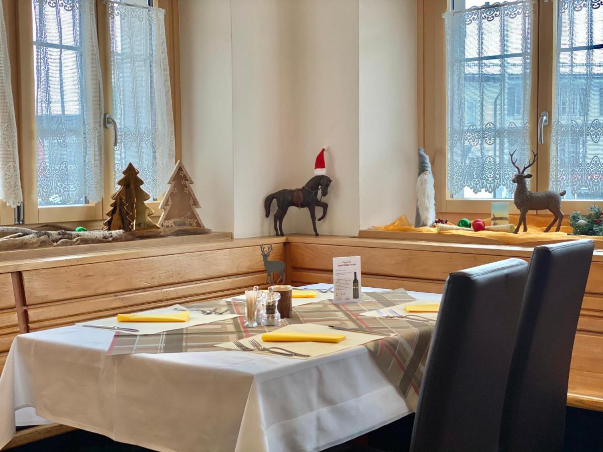 restaurant