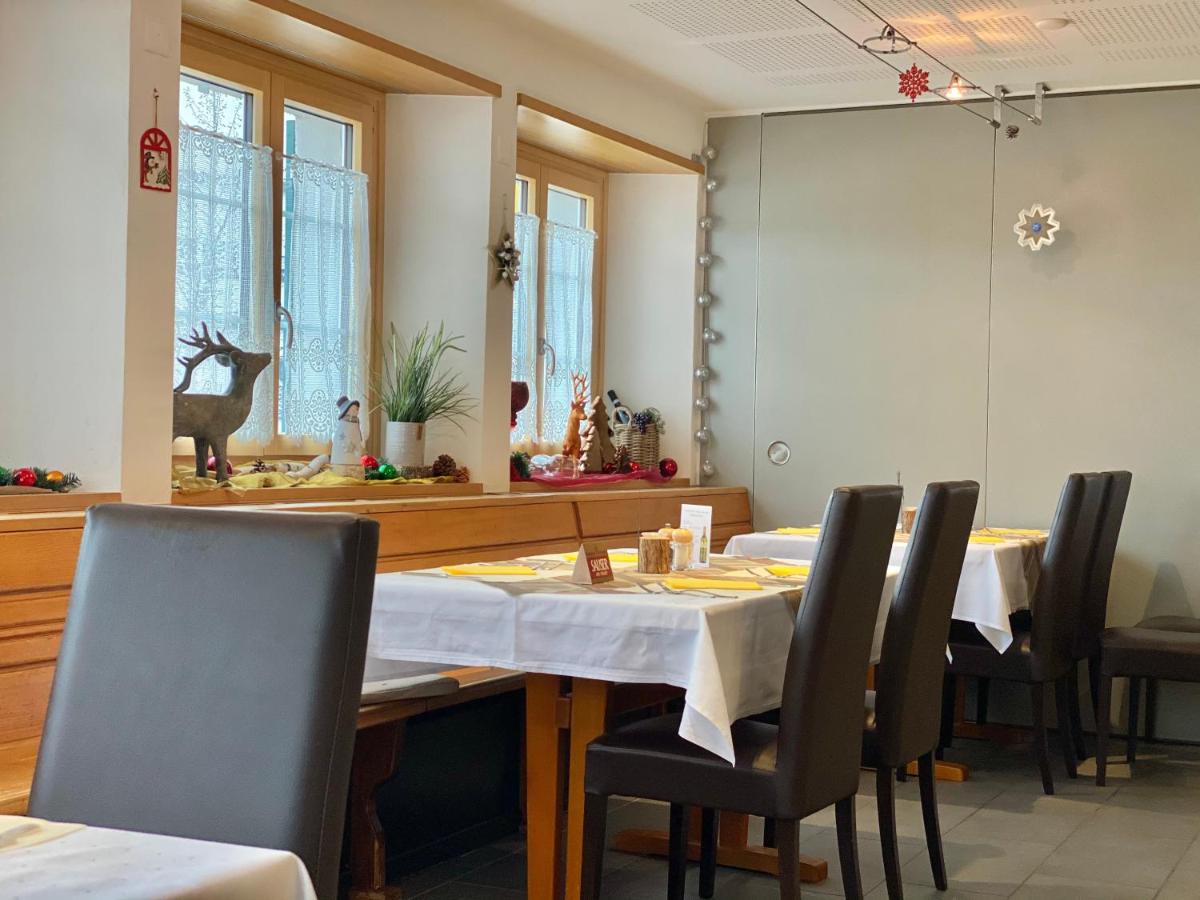 restaurant