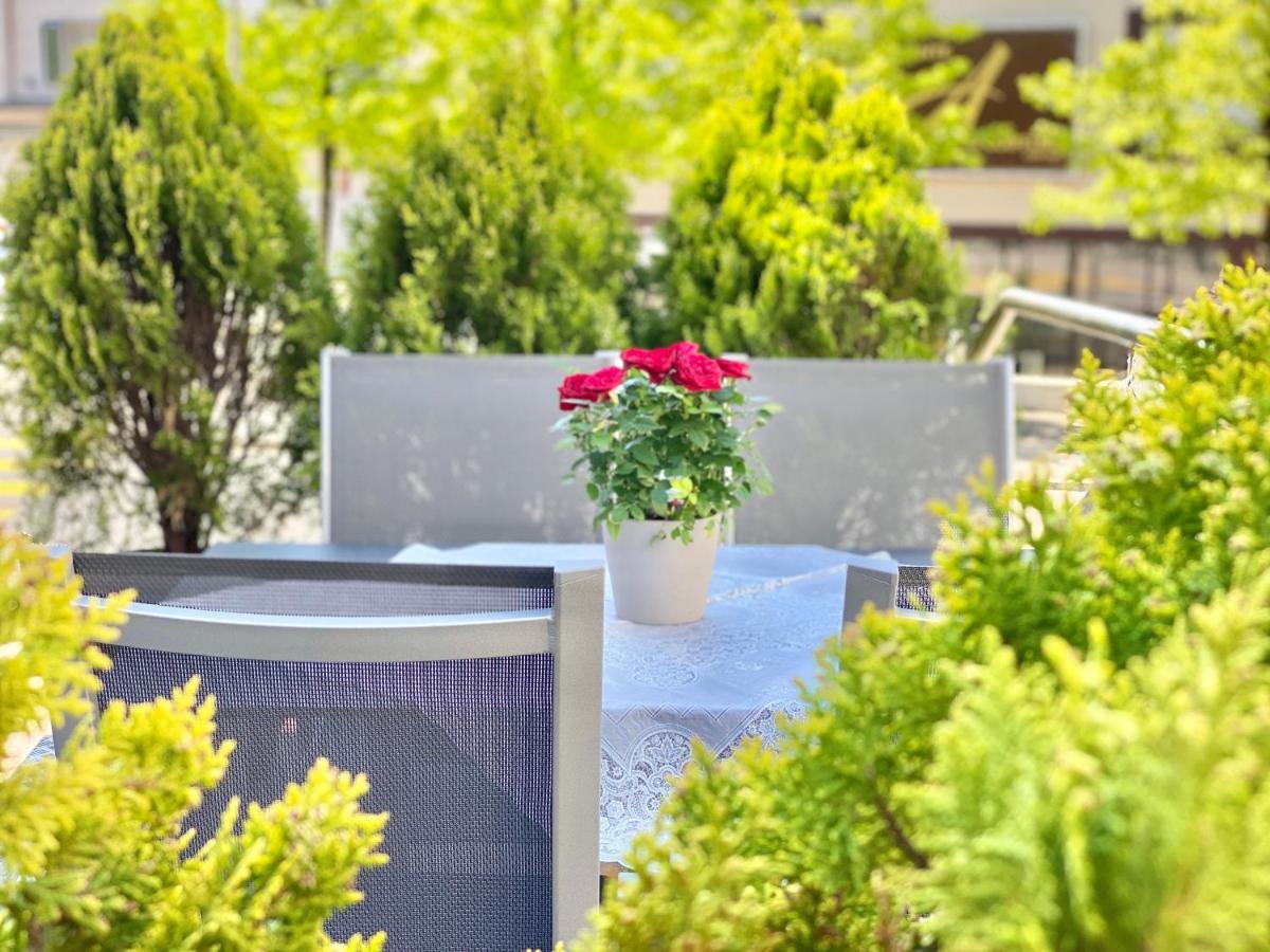 outdoor BBQ area