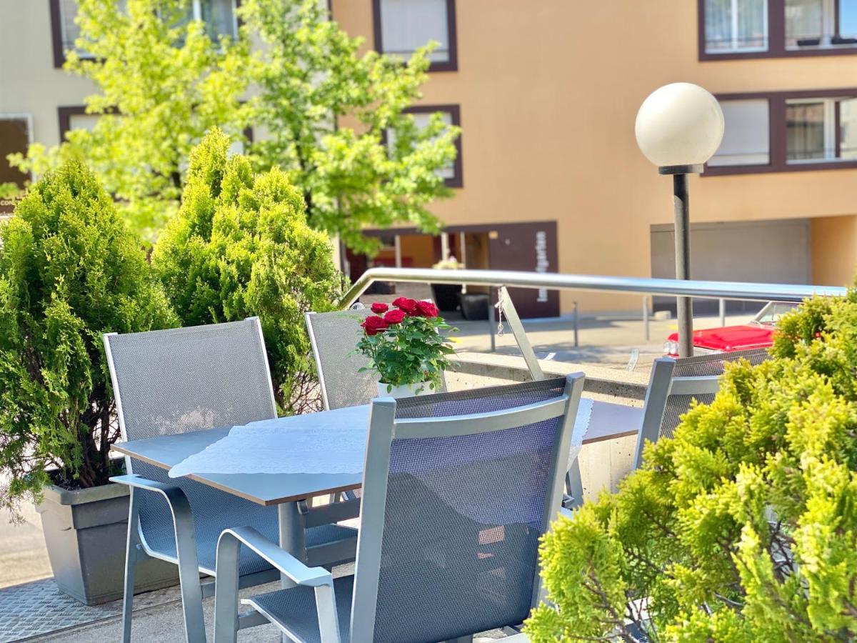 outdoor BBQ area