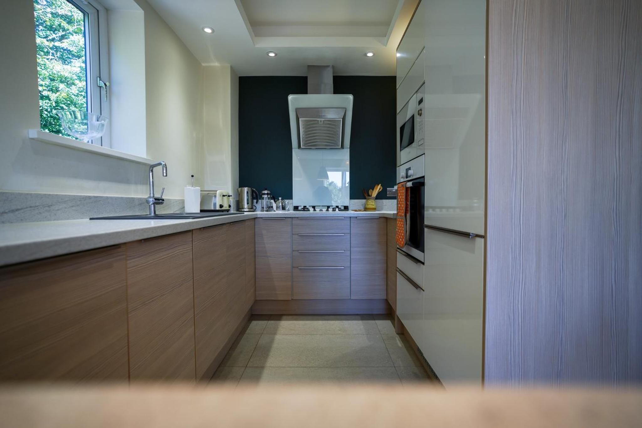 Royal Stuart Lane - Townhouse by the Bay with Parking view 3