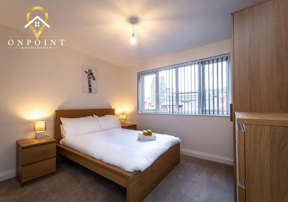 OnPoint - Spacious 2 Bed Apt - FREE Parking view 2