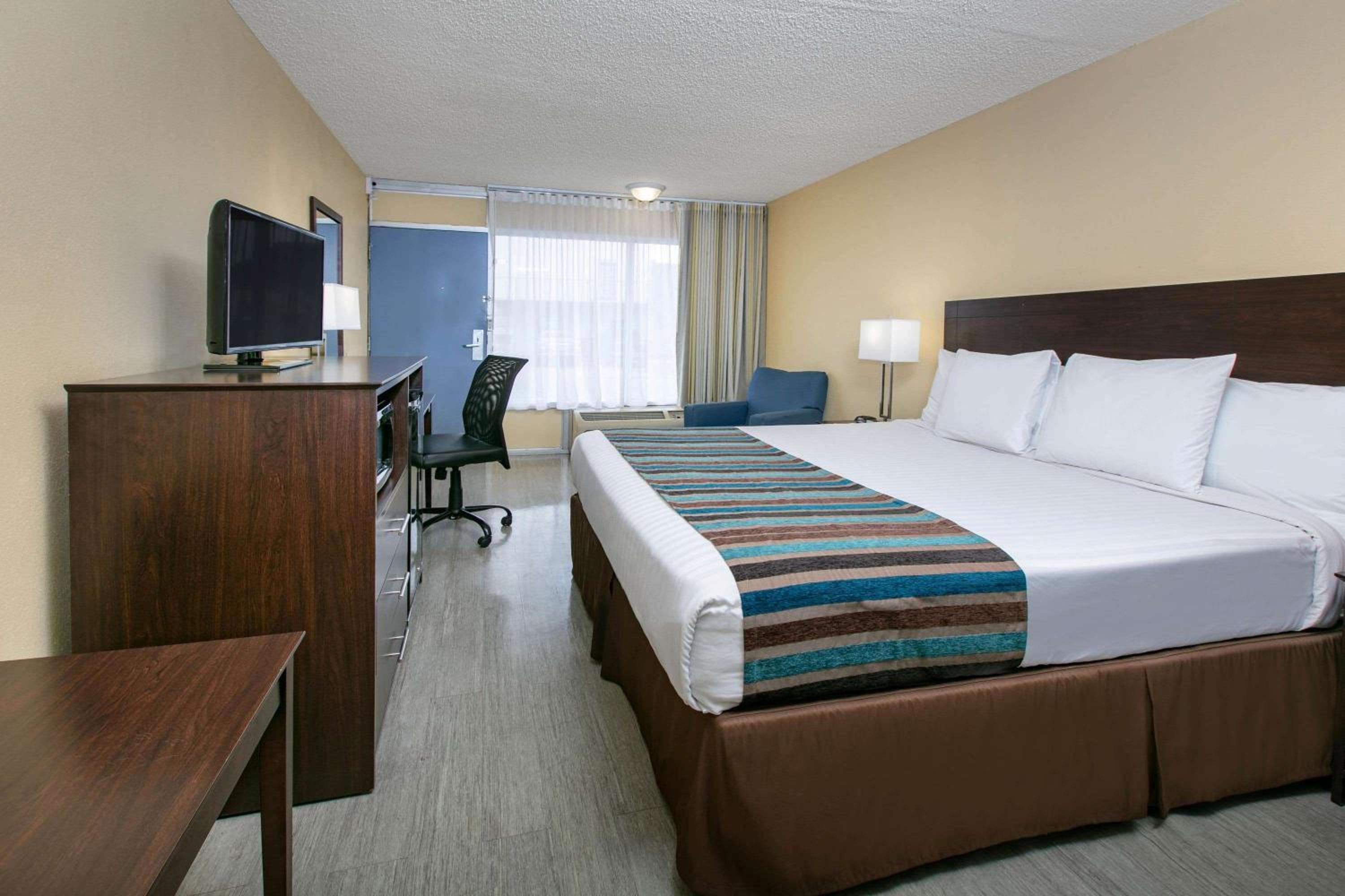 Natchez Vacations - Days Inn by Wyndham Natchez - Property Image 4
