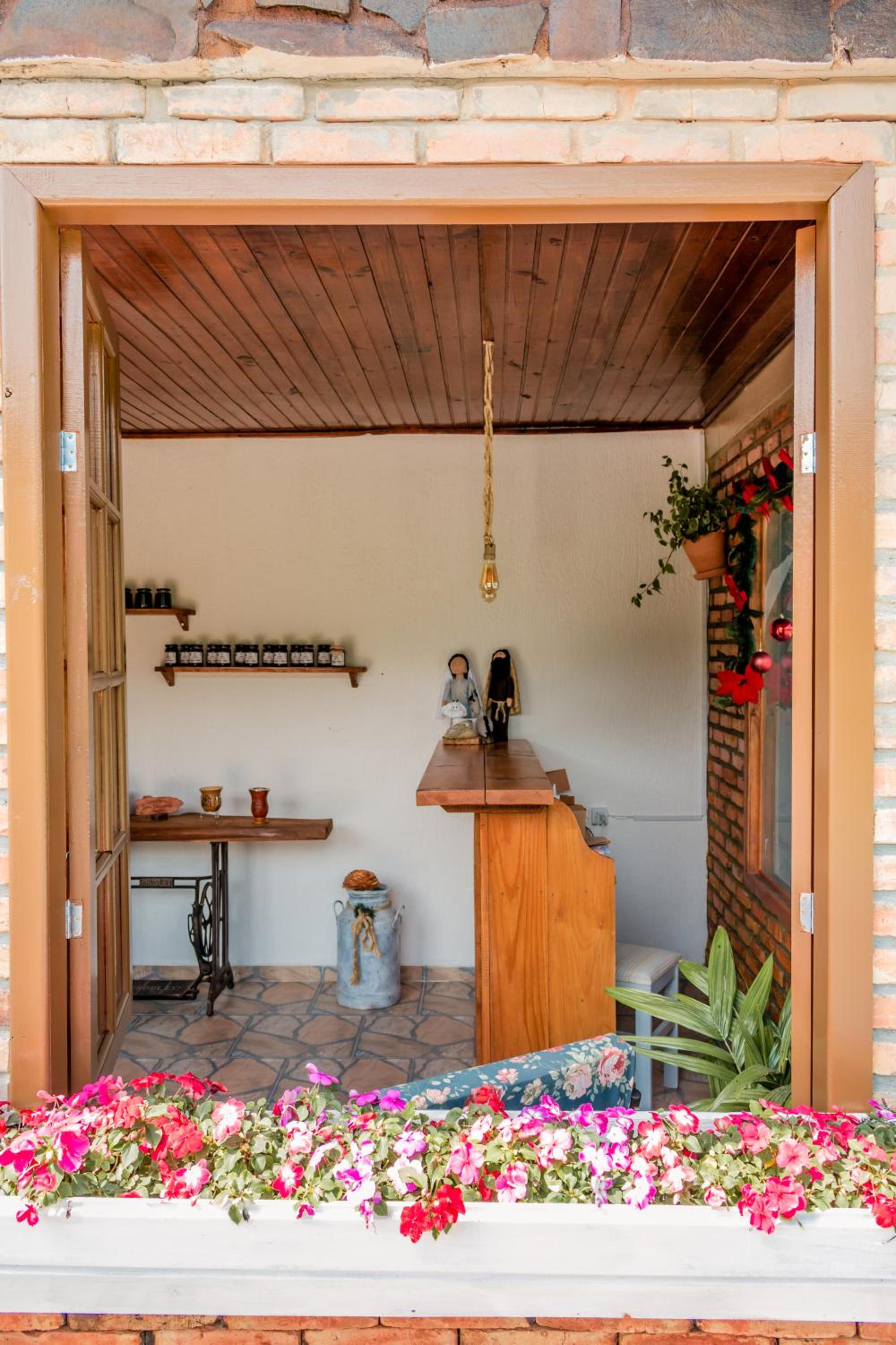 Pousada Rural Pavão - Suites e Chalés