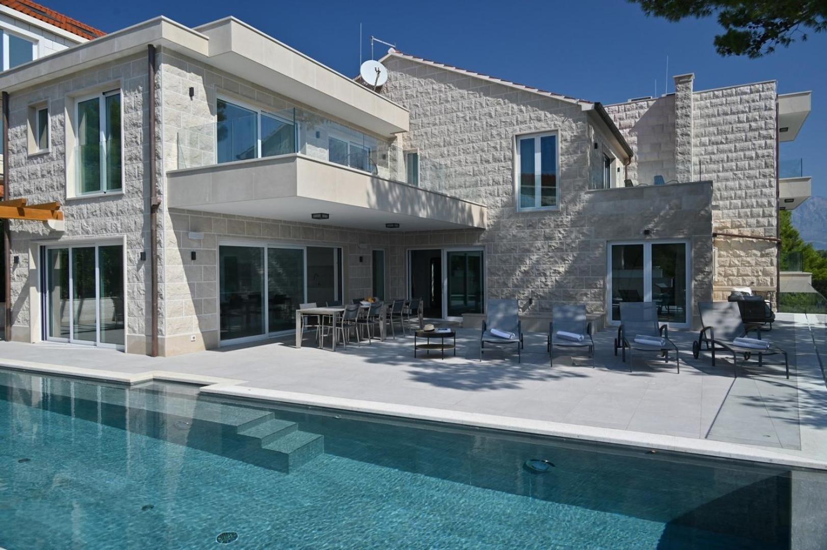 Luxury Beachfront Villa White Bellezza with private pool at the beach on Brac island - Sumartin view 4