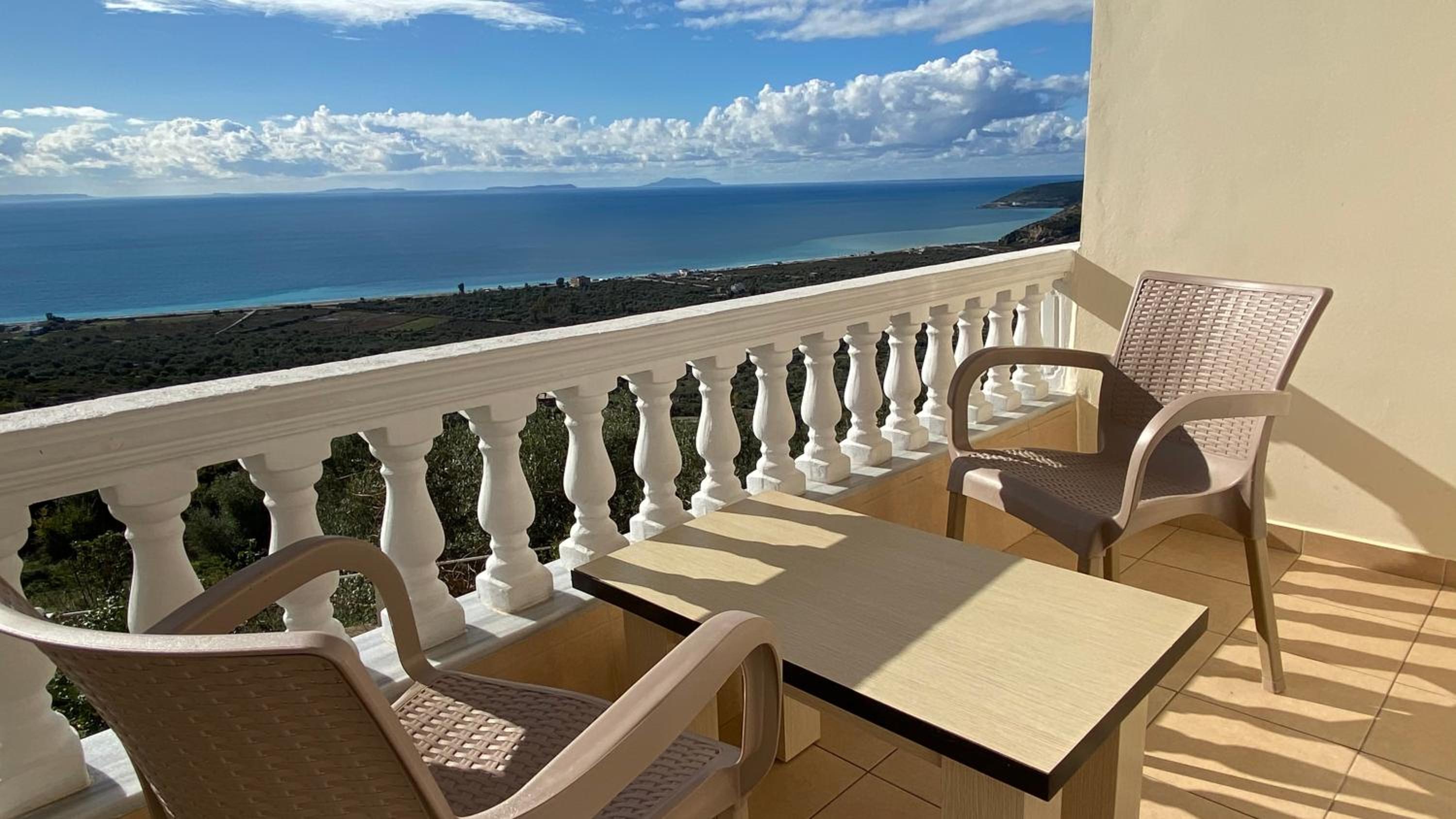 balcony