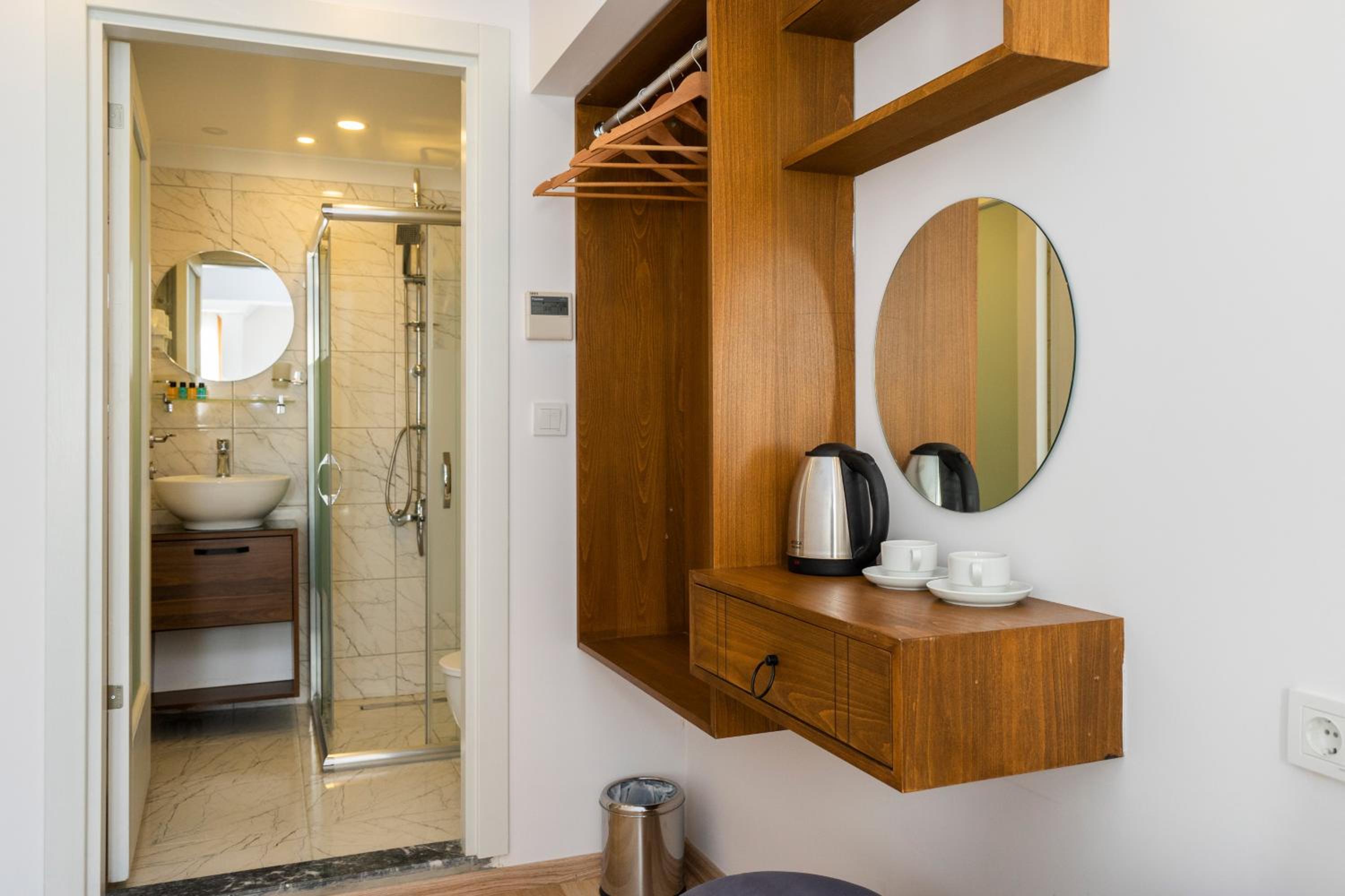 Castillo Rojo Otel İstanbul - Image 15