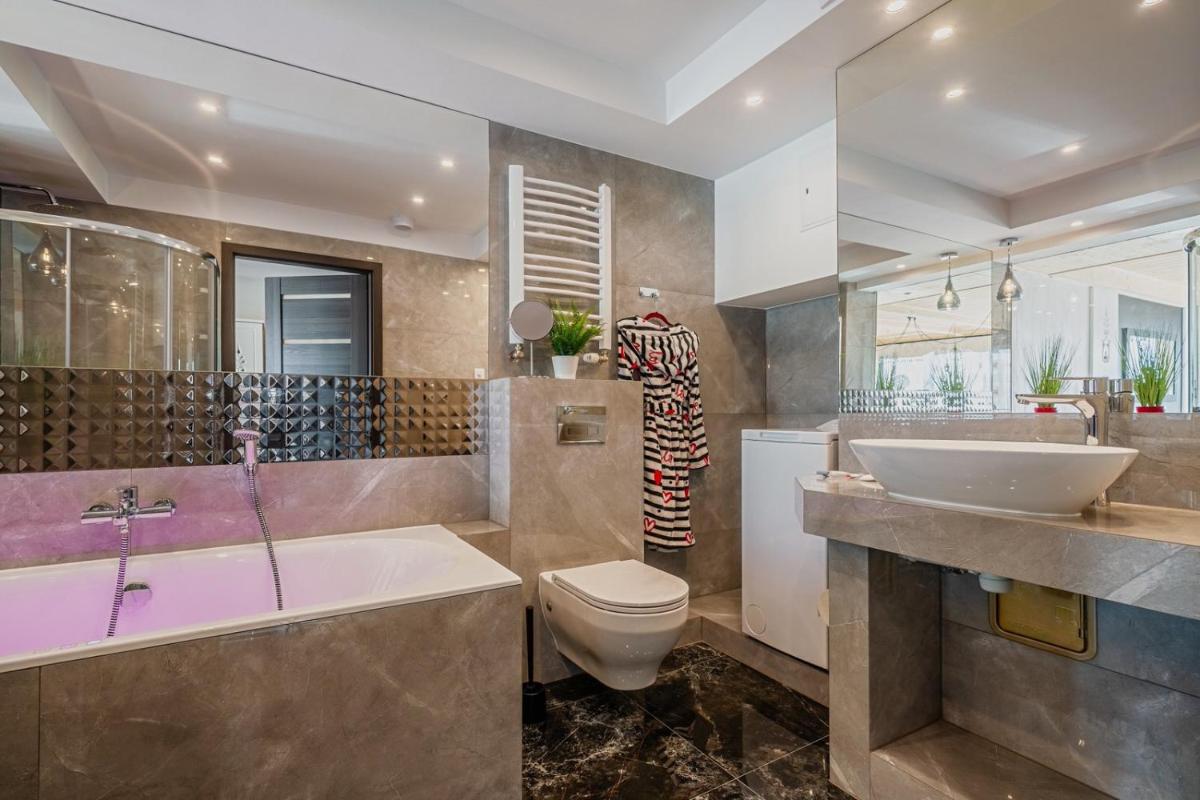 Photo 51