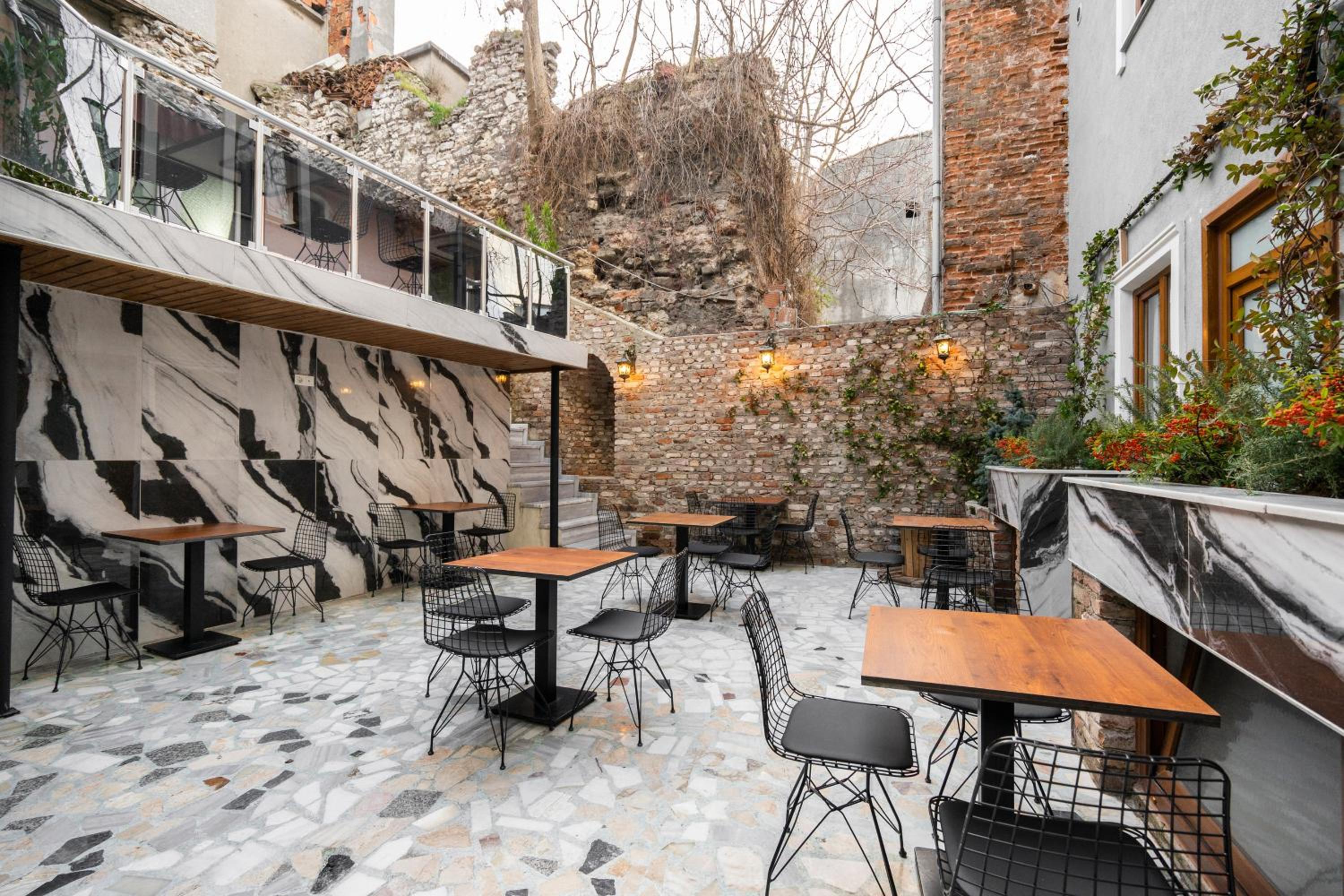 Castillo Rojo Otel İstanbul - Image 56