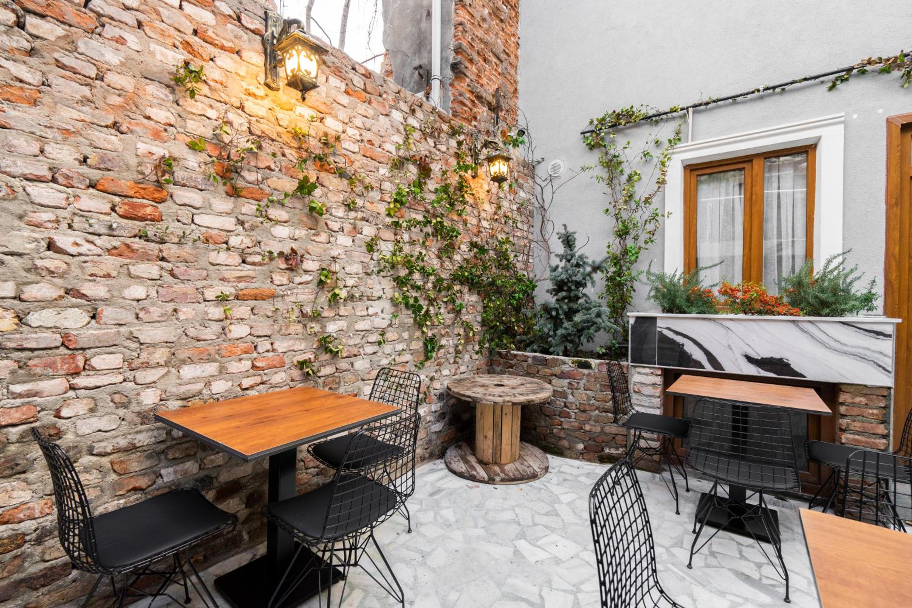 Castillo Rojo Otel İstanbul - Image 57