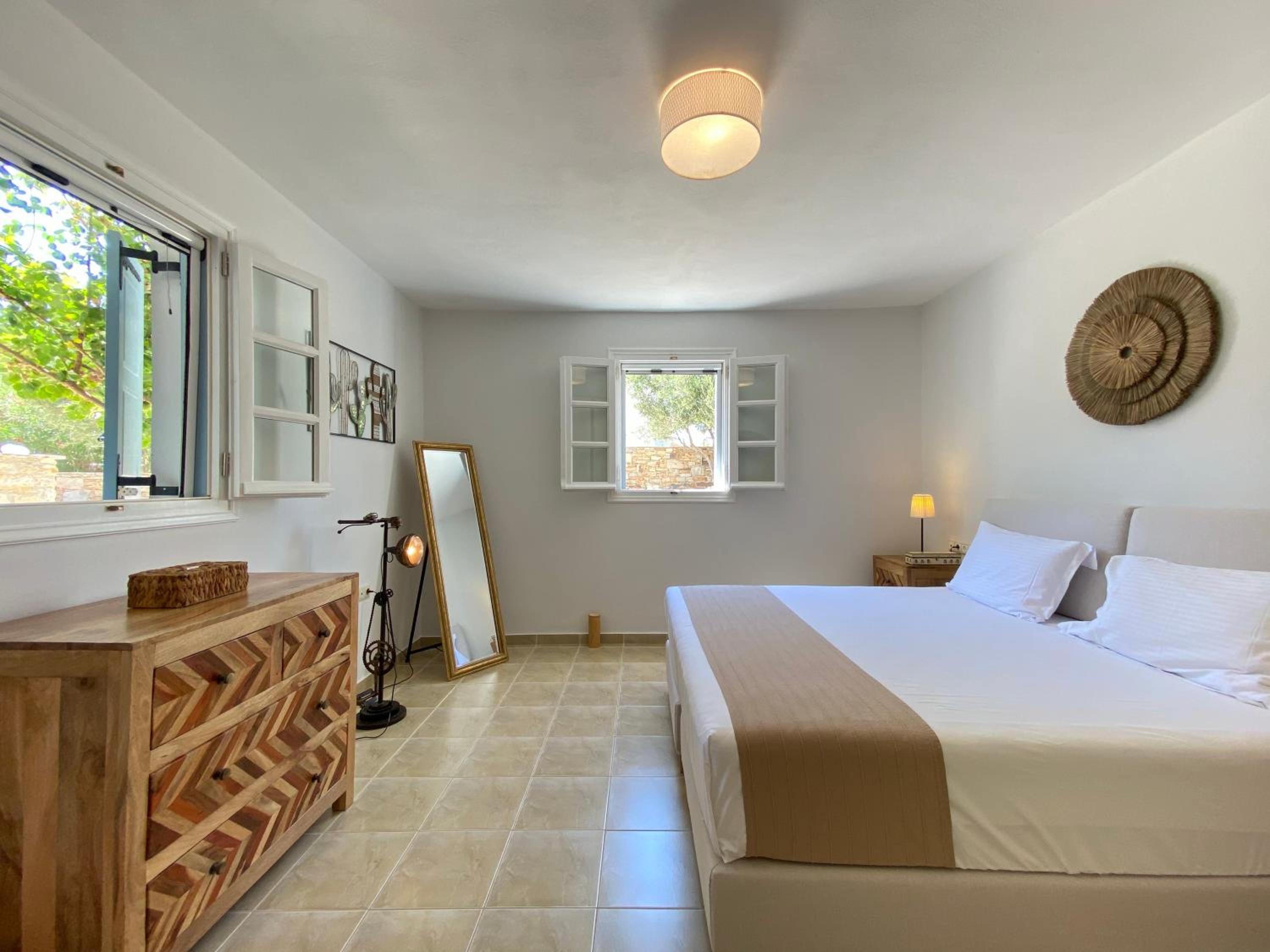 Seaside Naxos • Holiday Villas