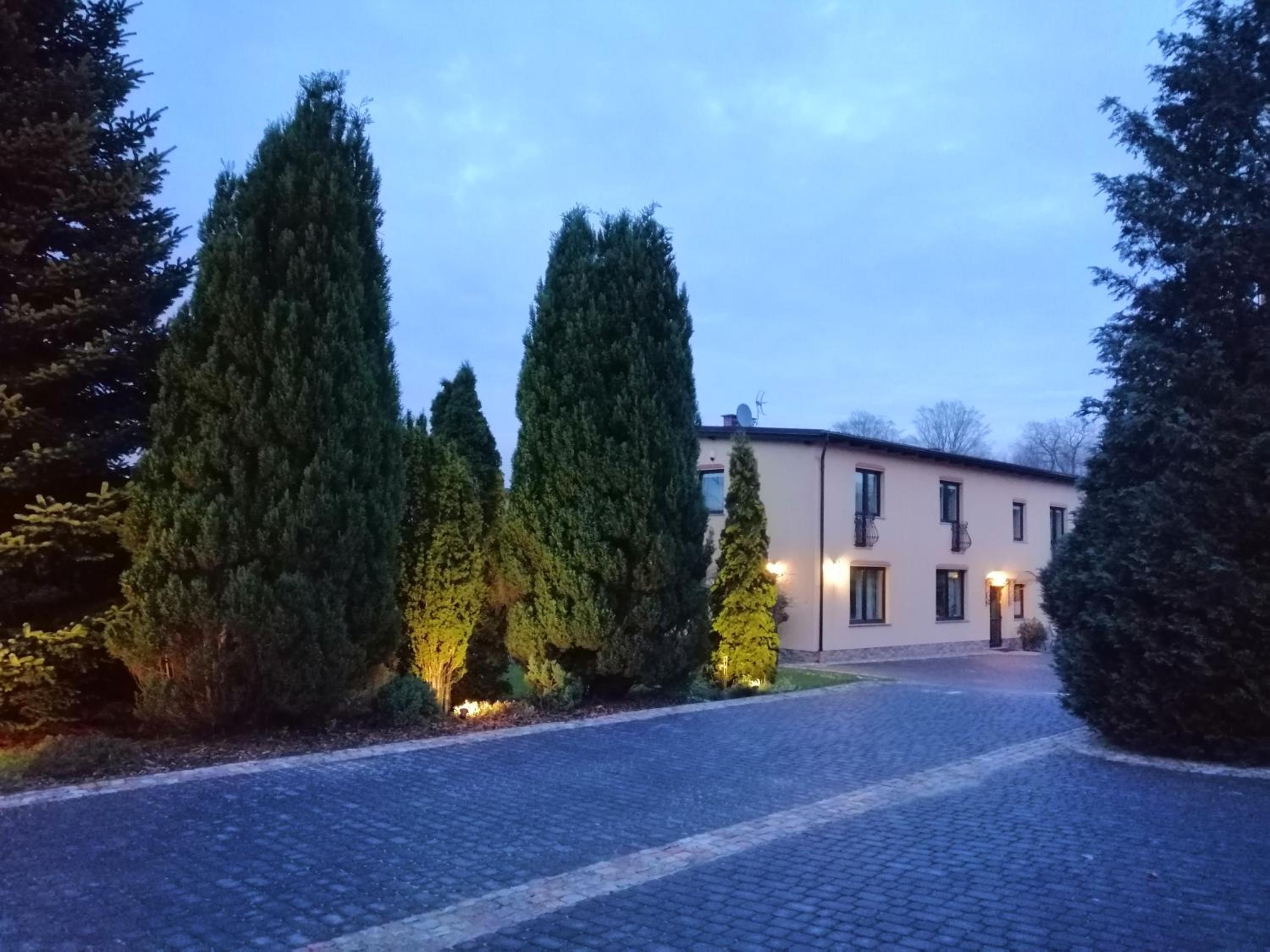 Photo 33