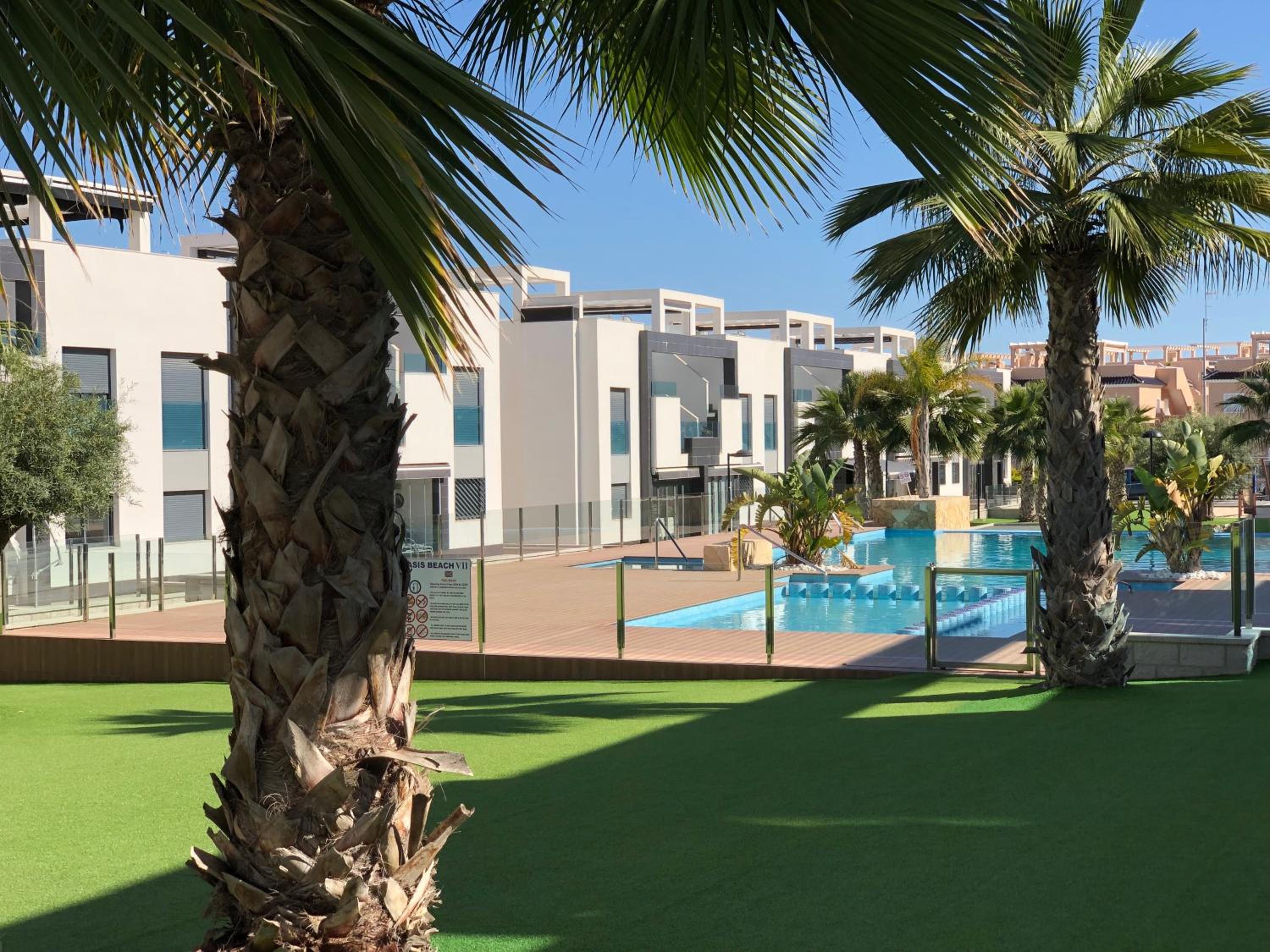 Hotel Oasis Beach Apartments