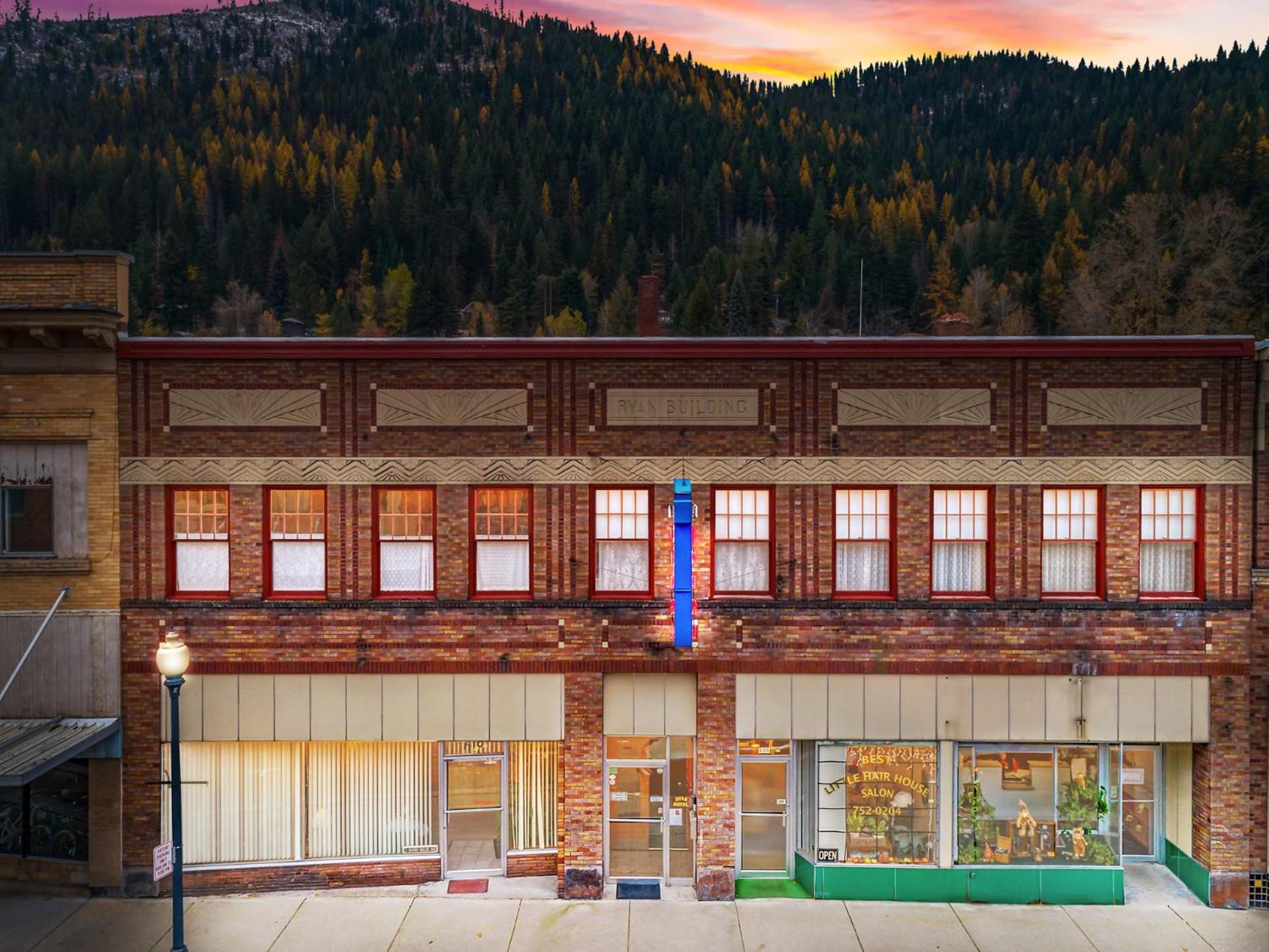 Ryan Hotel