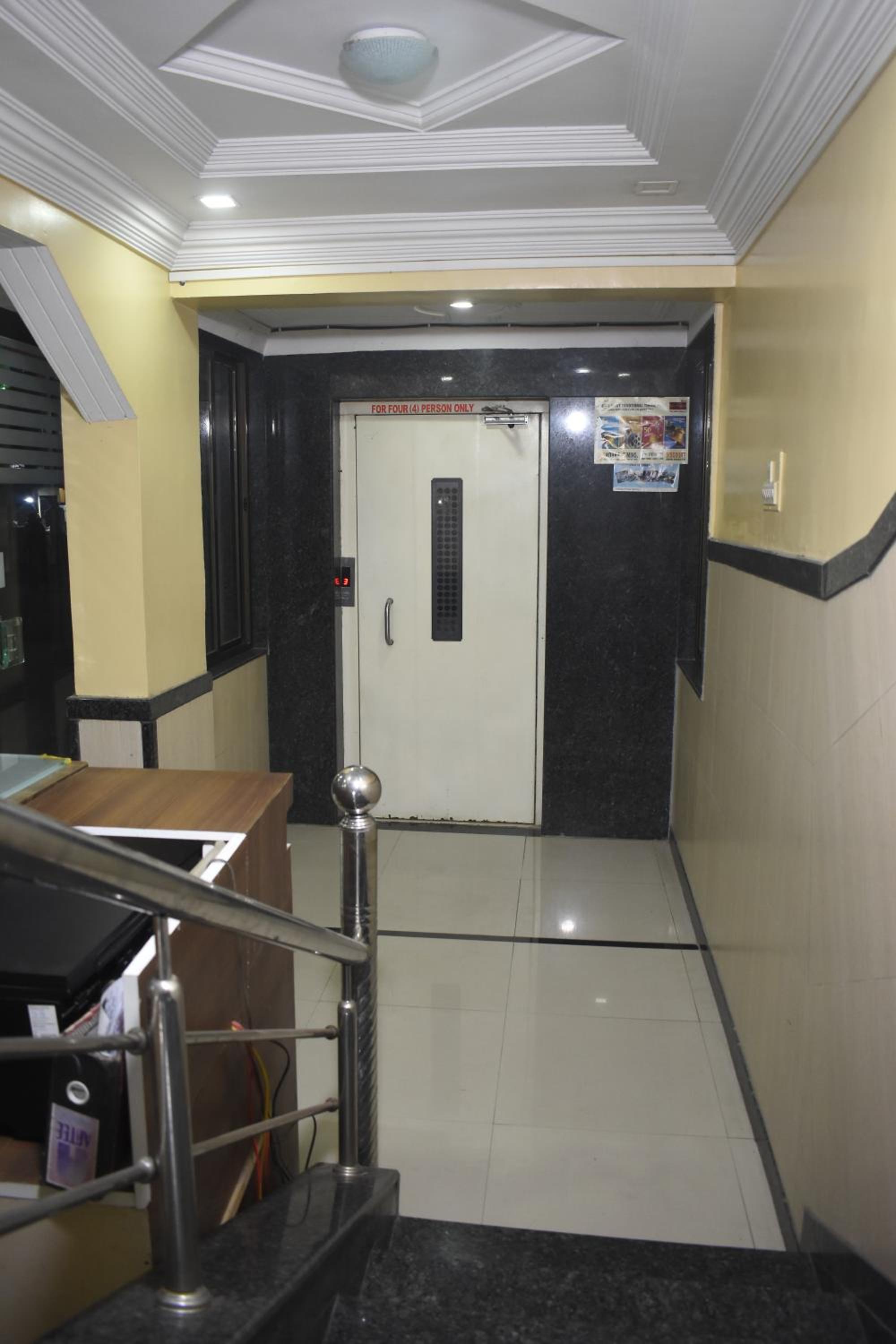Shirdi Vacations - Hotel Sai Vishwa - Property Image 1