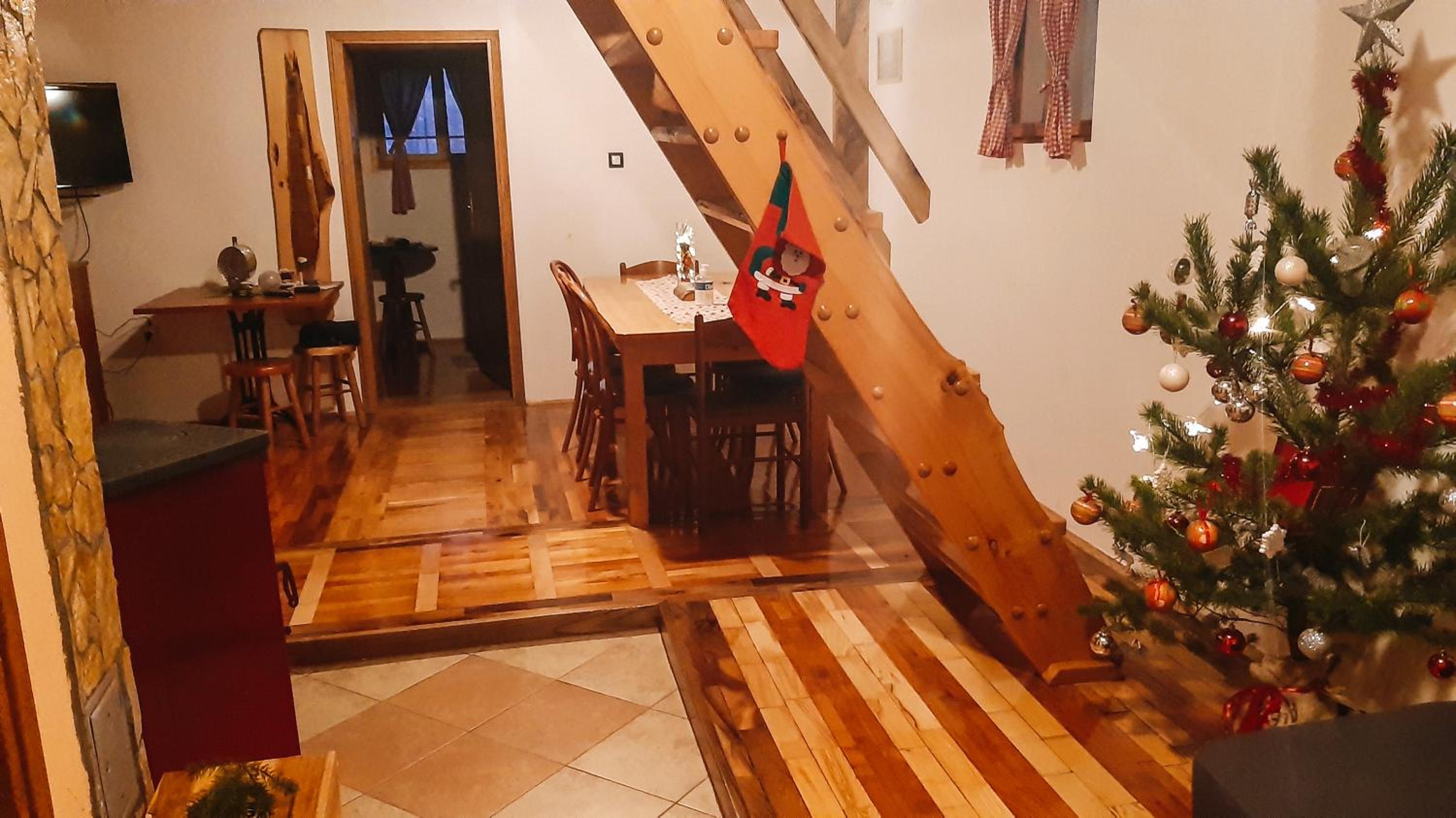 Photo 33