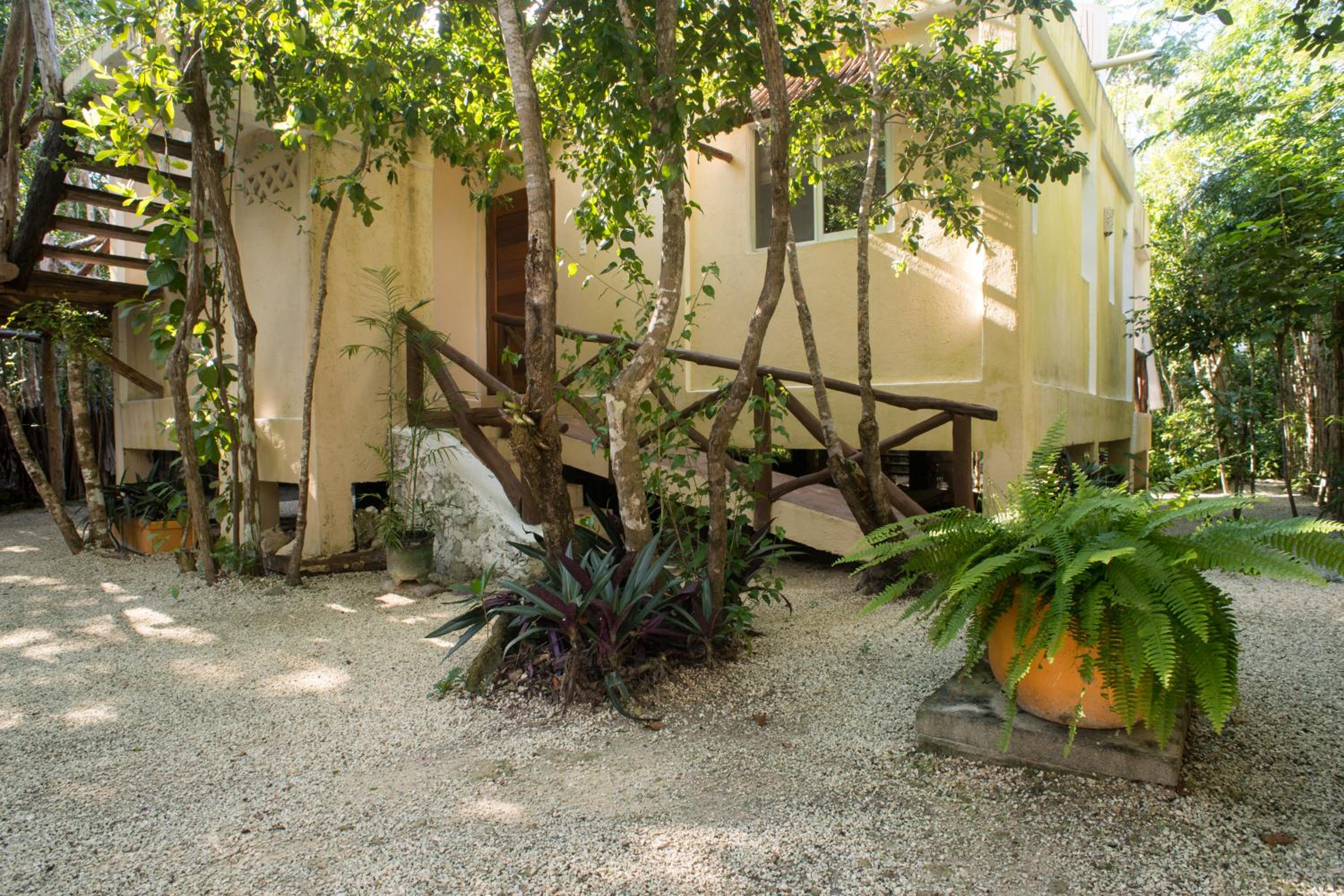 Hotel Bungalow Bé La Kin - Image 1