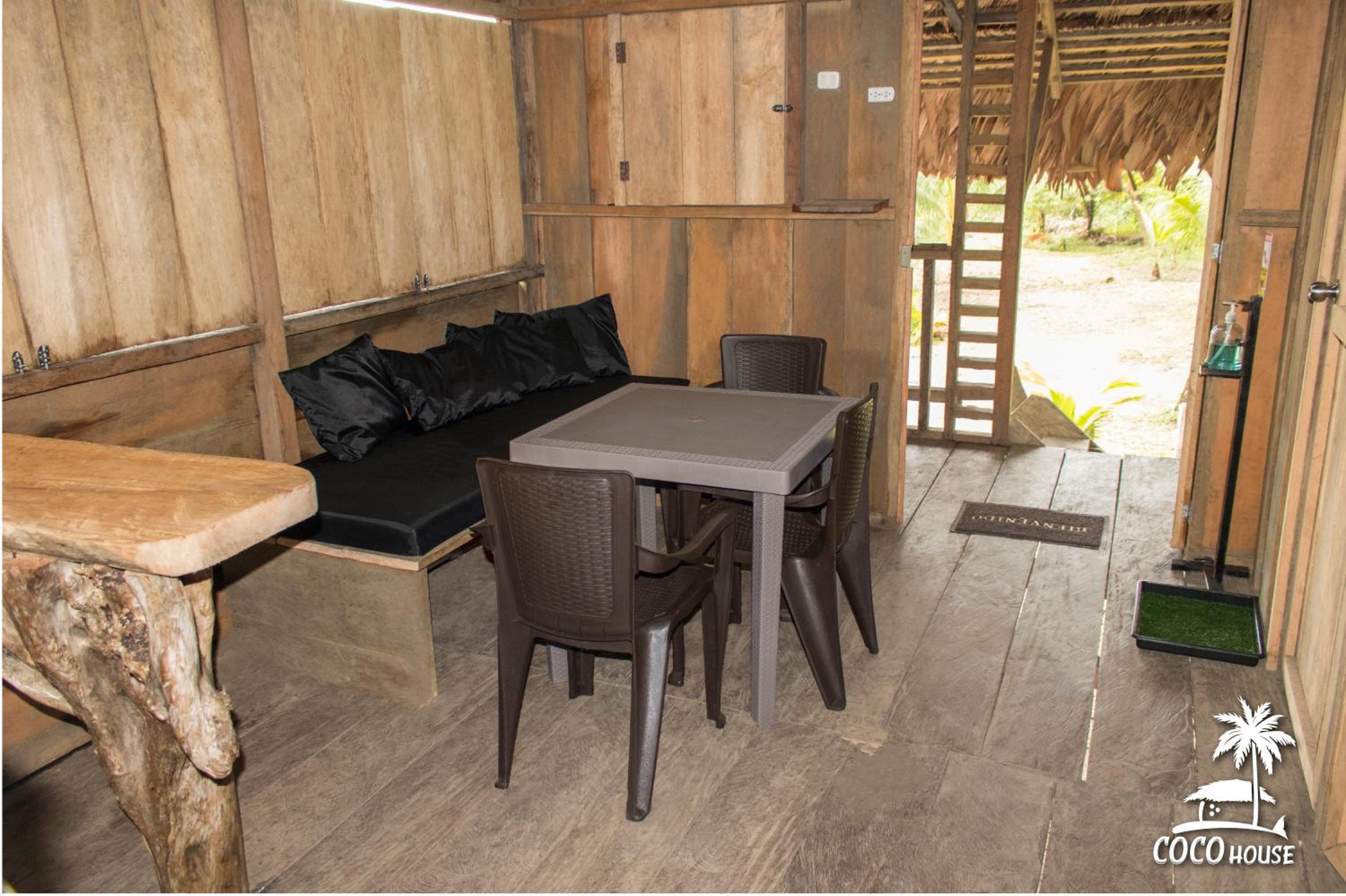 Coco House - Playa La Barra