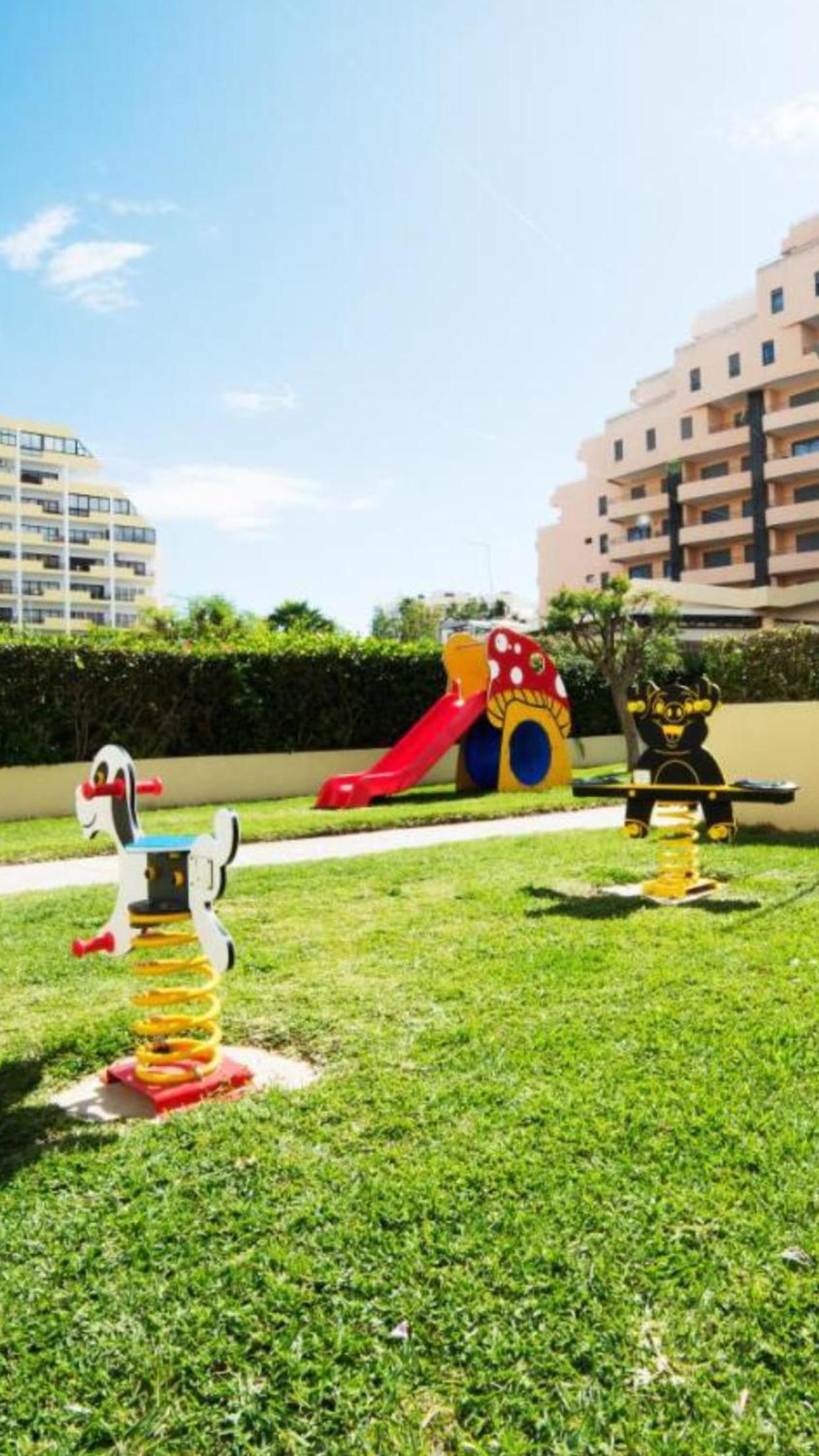 Club Amarílis,Alex&Mila Aparthotel Praia da Rocha view 5