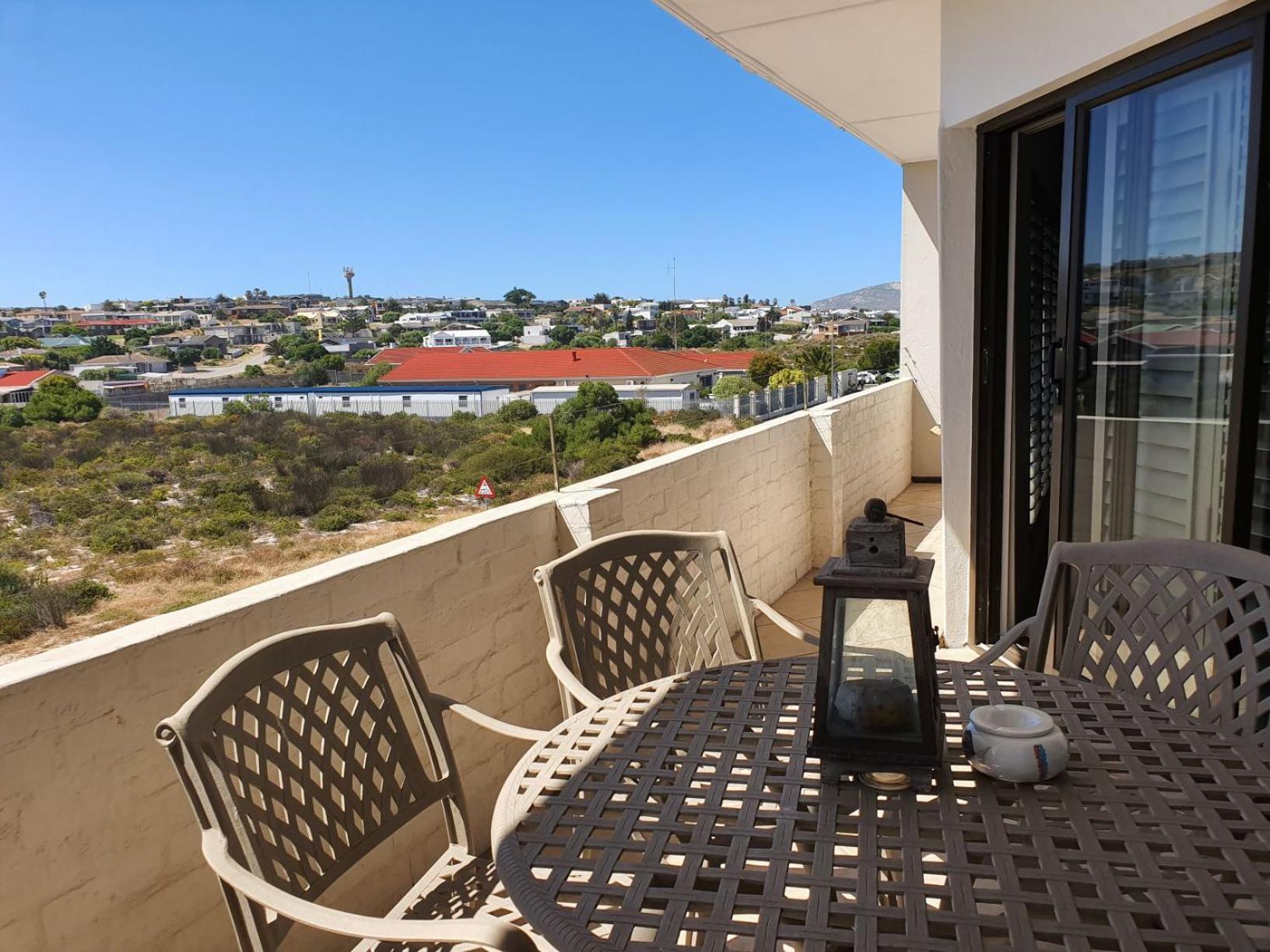 Albatross Guesthouse