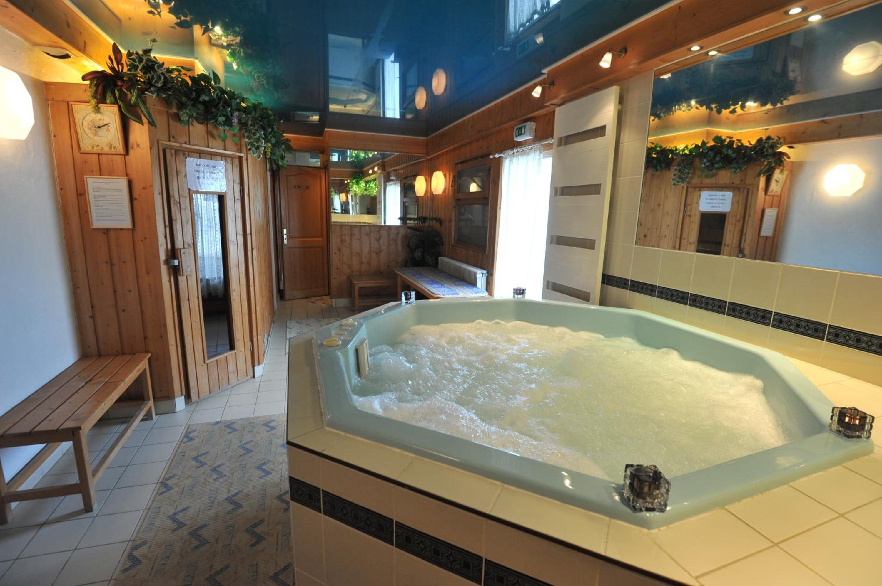 Jacuzzi
