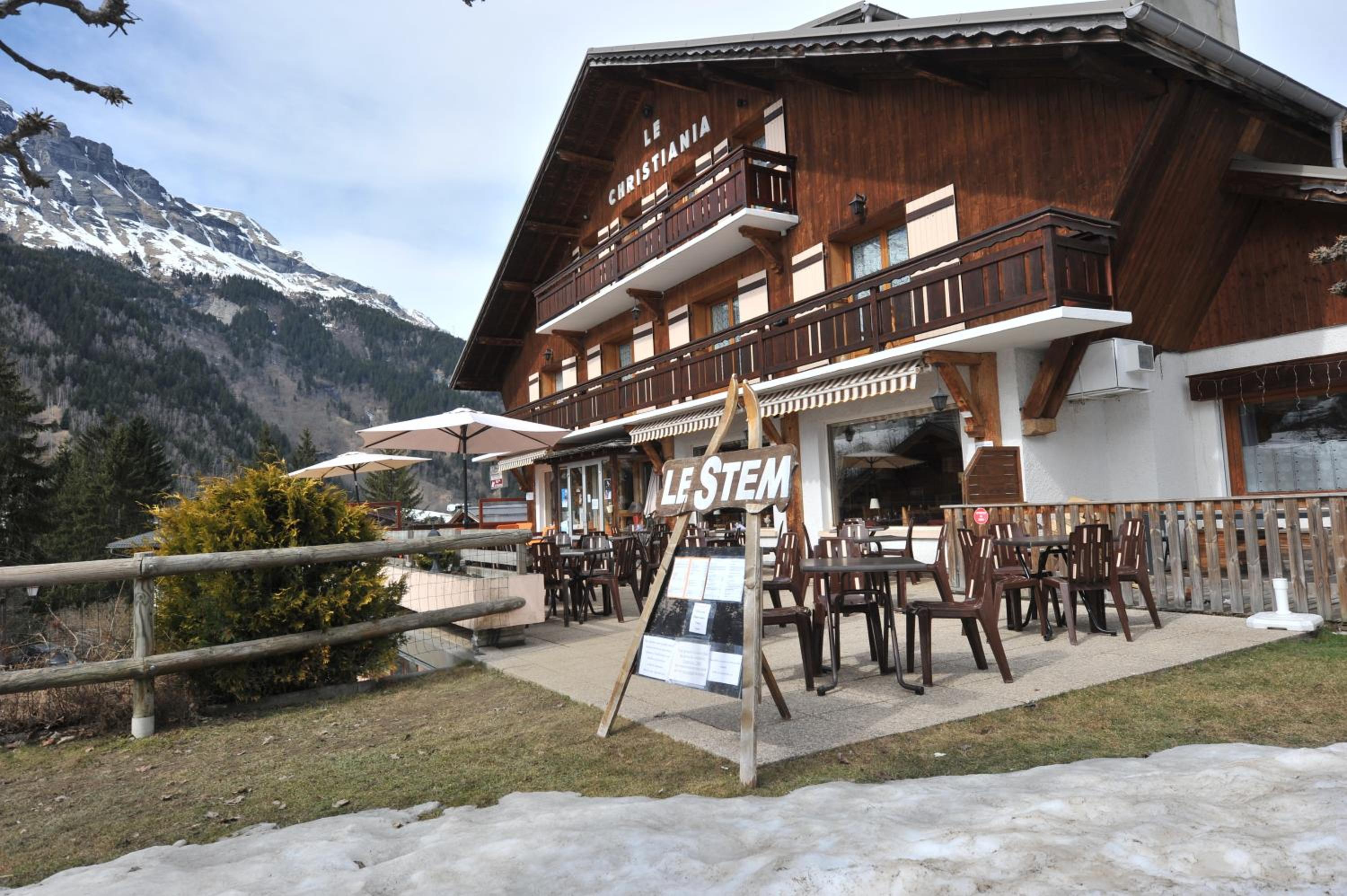 restaurant