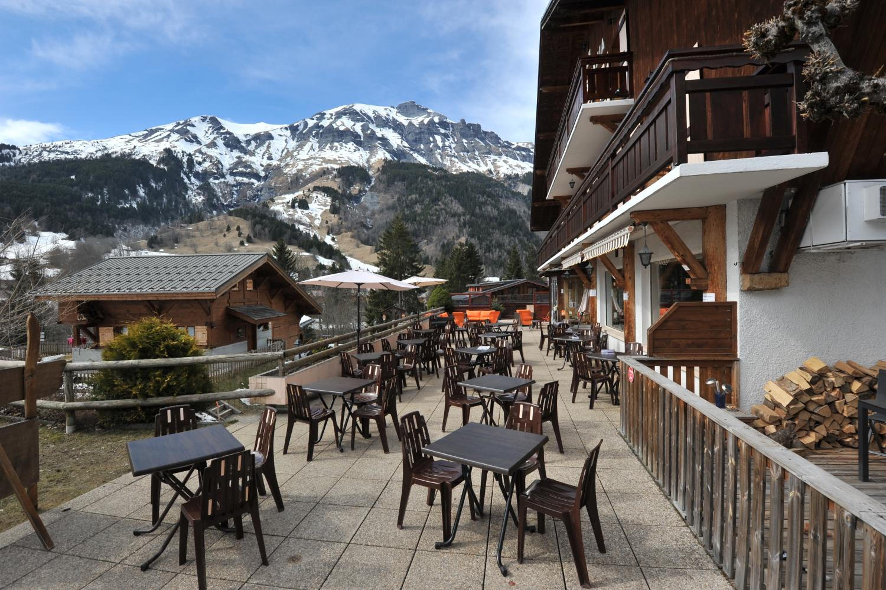 restaurant