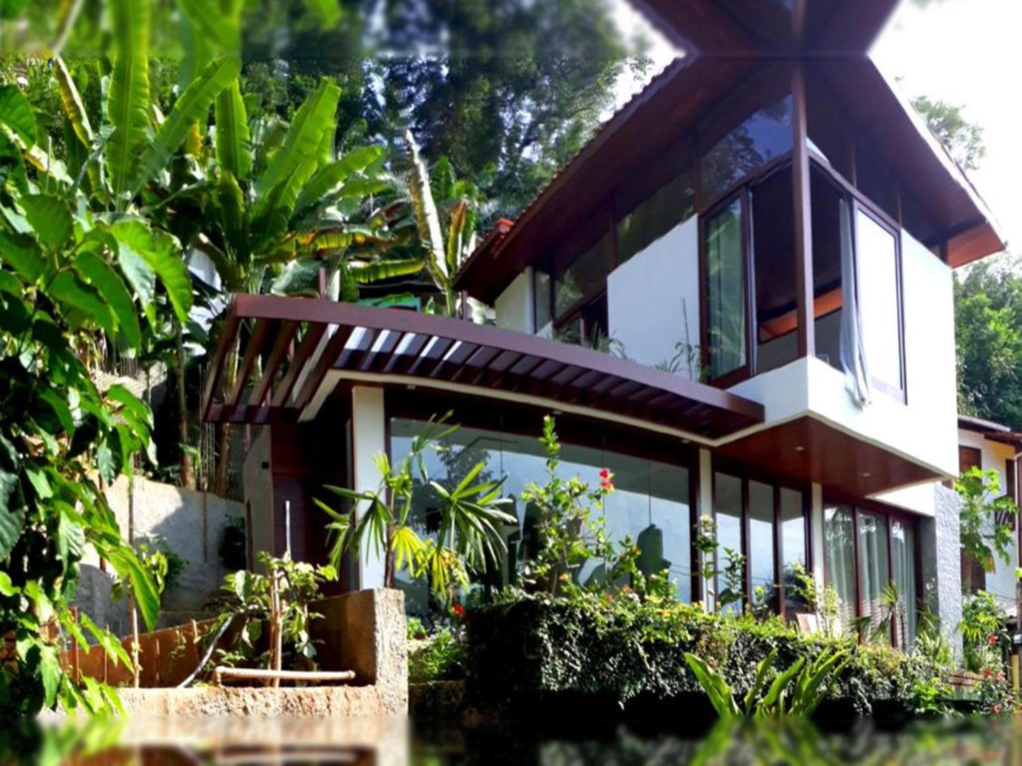 Casa moderna perto do mar