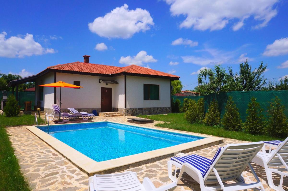 Villa Edem - Beach Bolata Area view 5