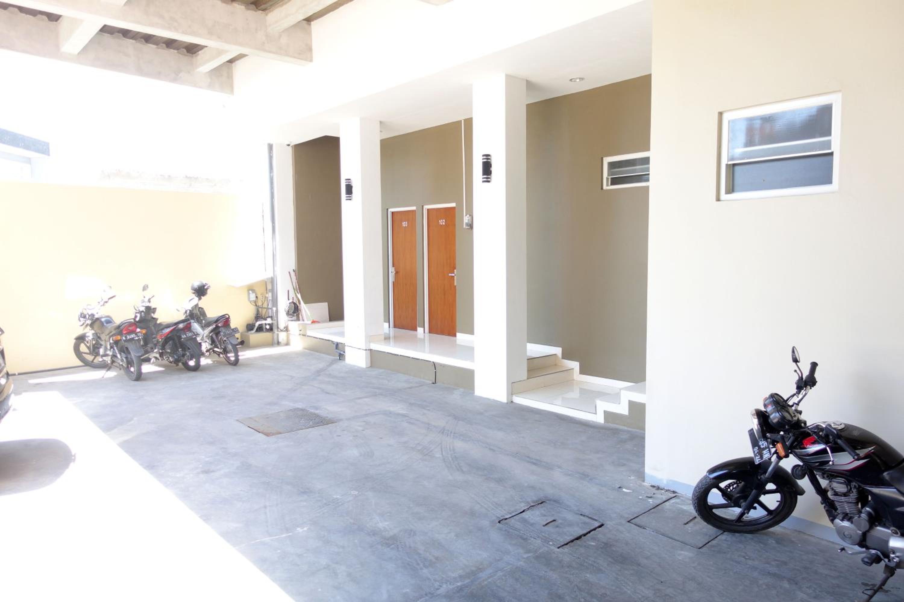 Kelir Residence