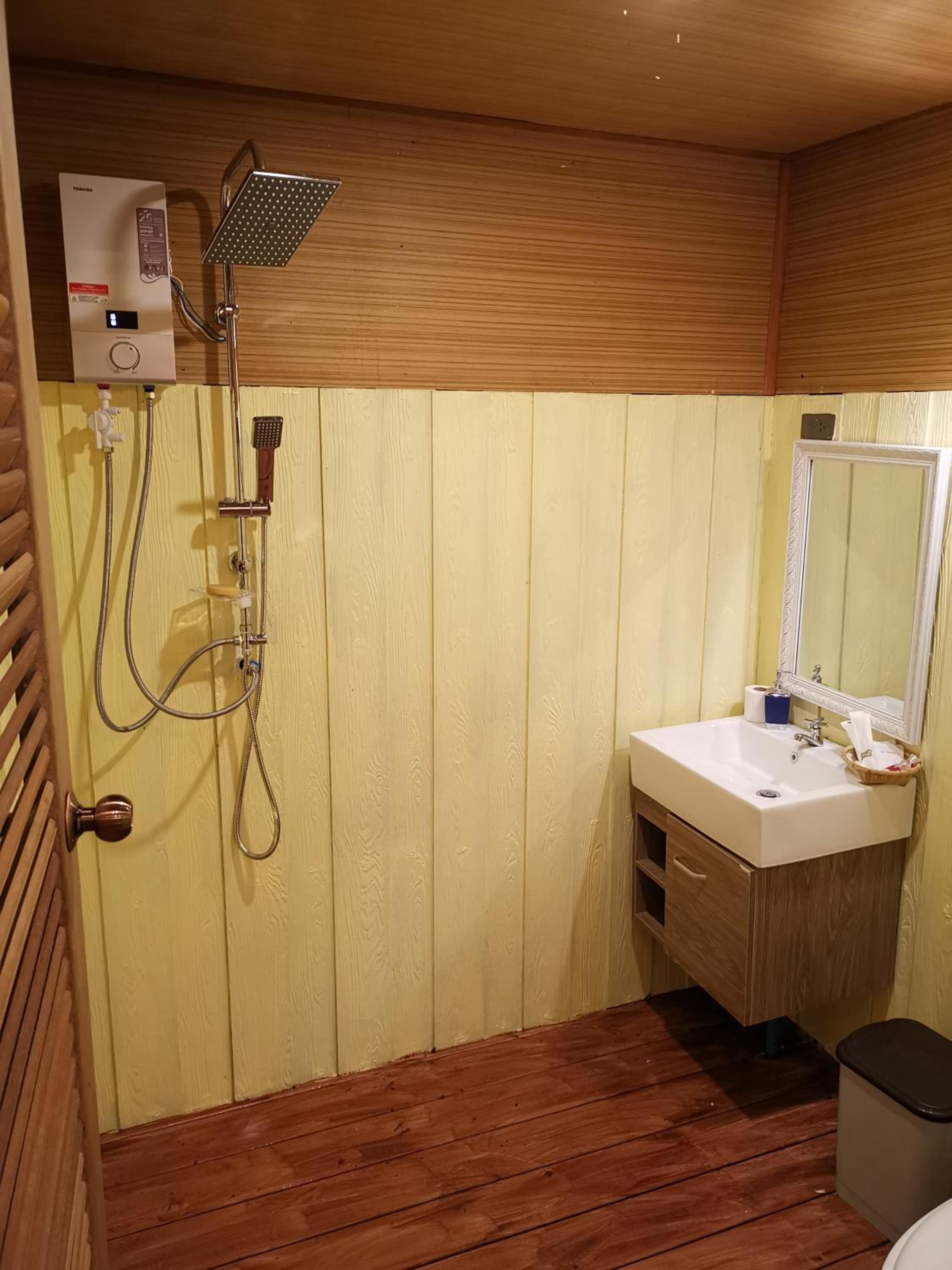 Photo 16