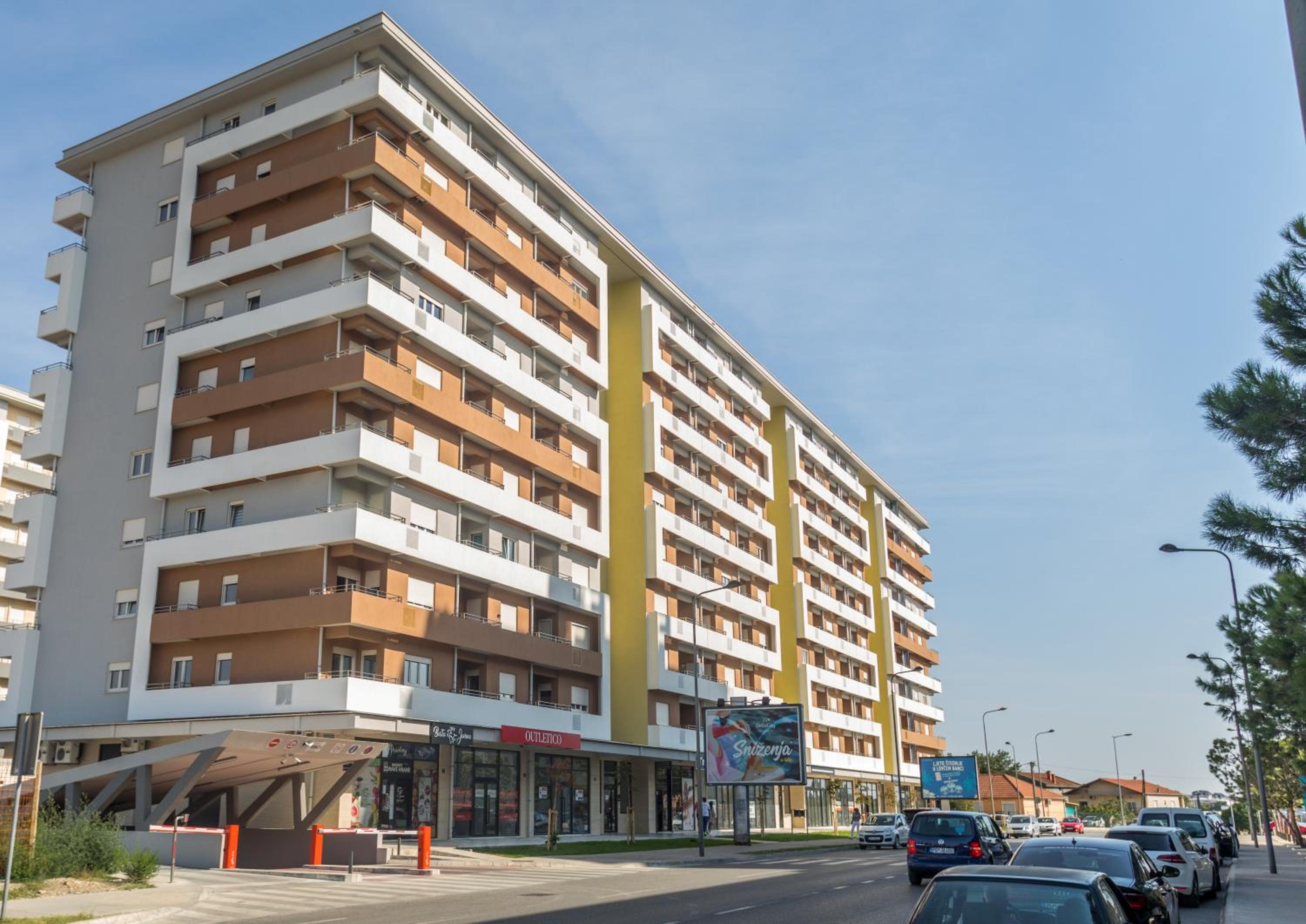 Hotel Apart Compliment - Image 1