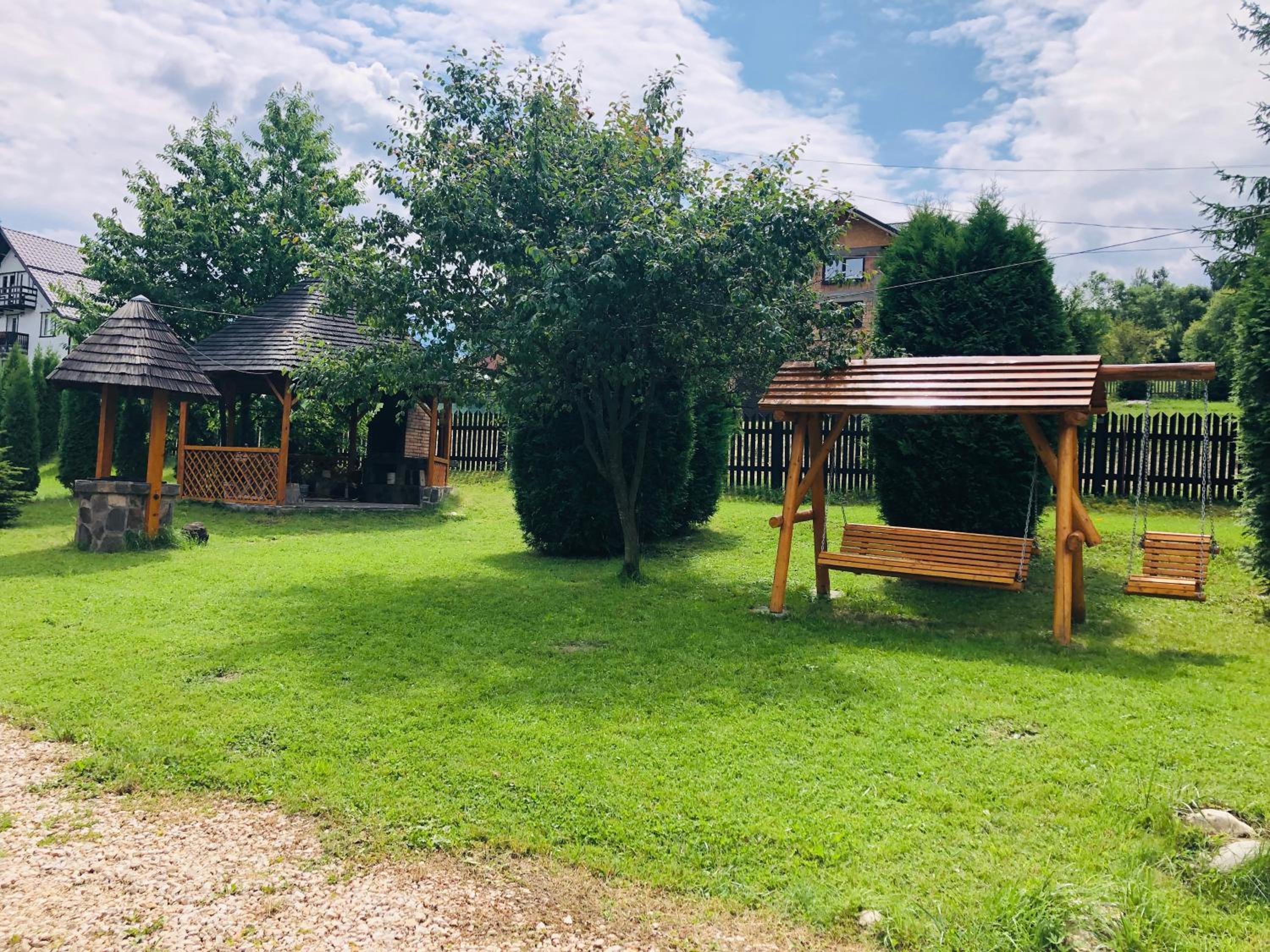 Homy family house view 5