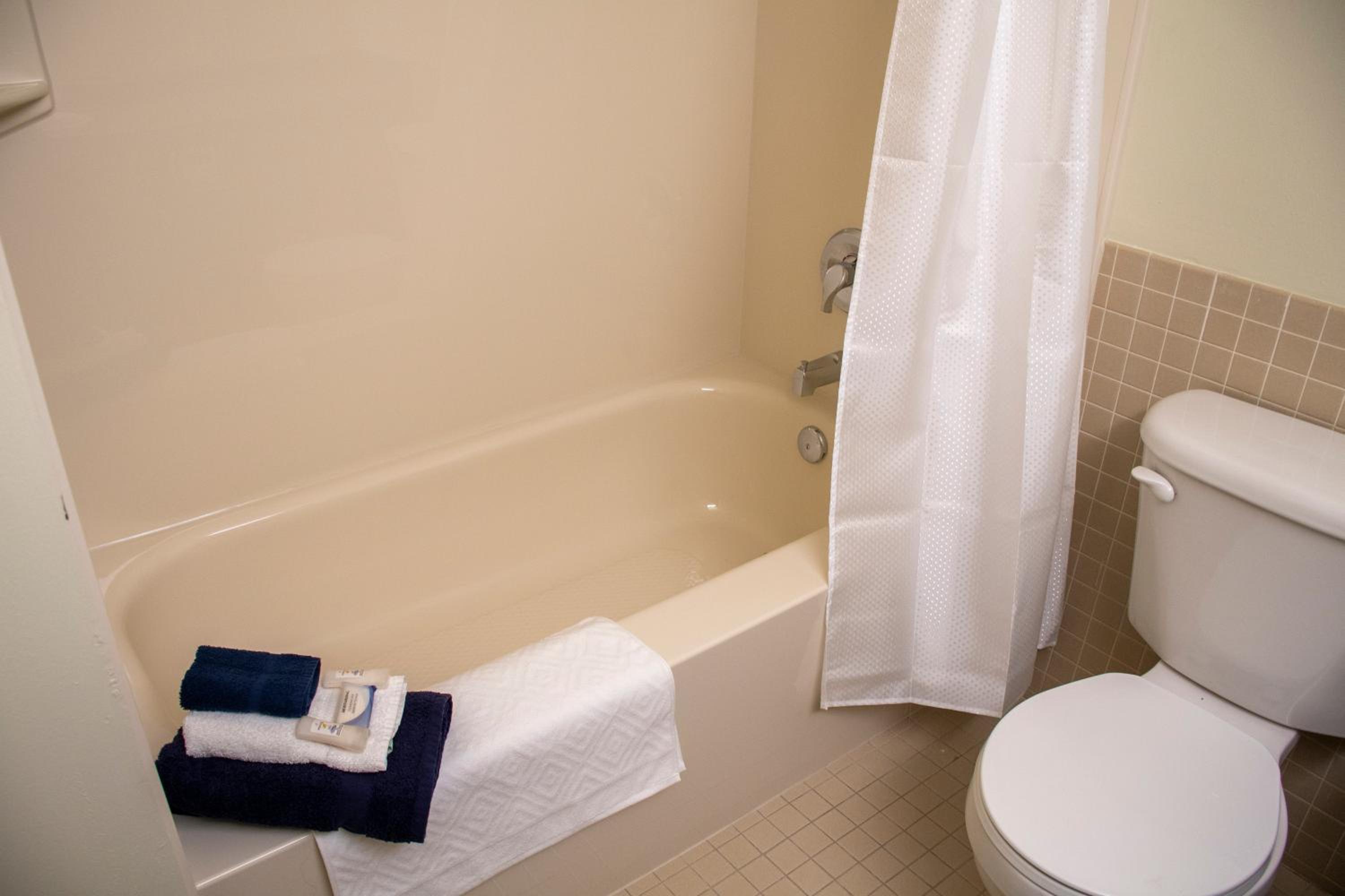 Sarnia Vacations - Residence  Conference Centre - Sarnia - Property Image 4
