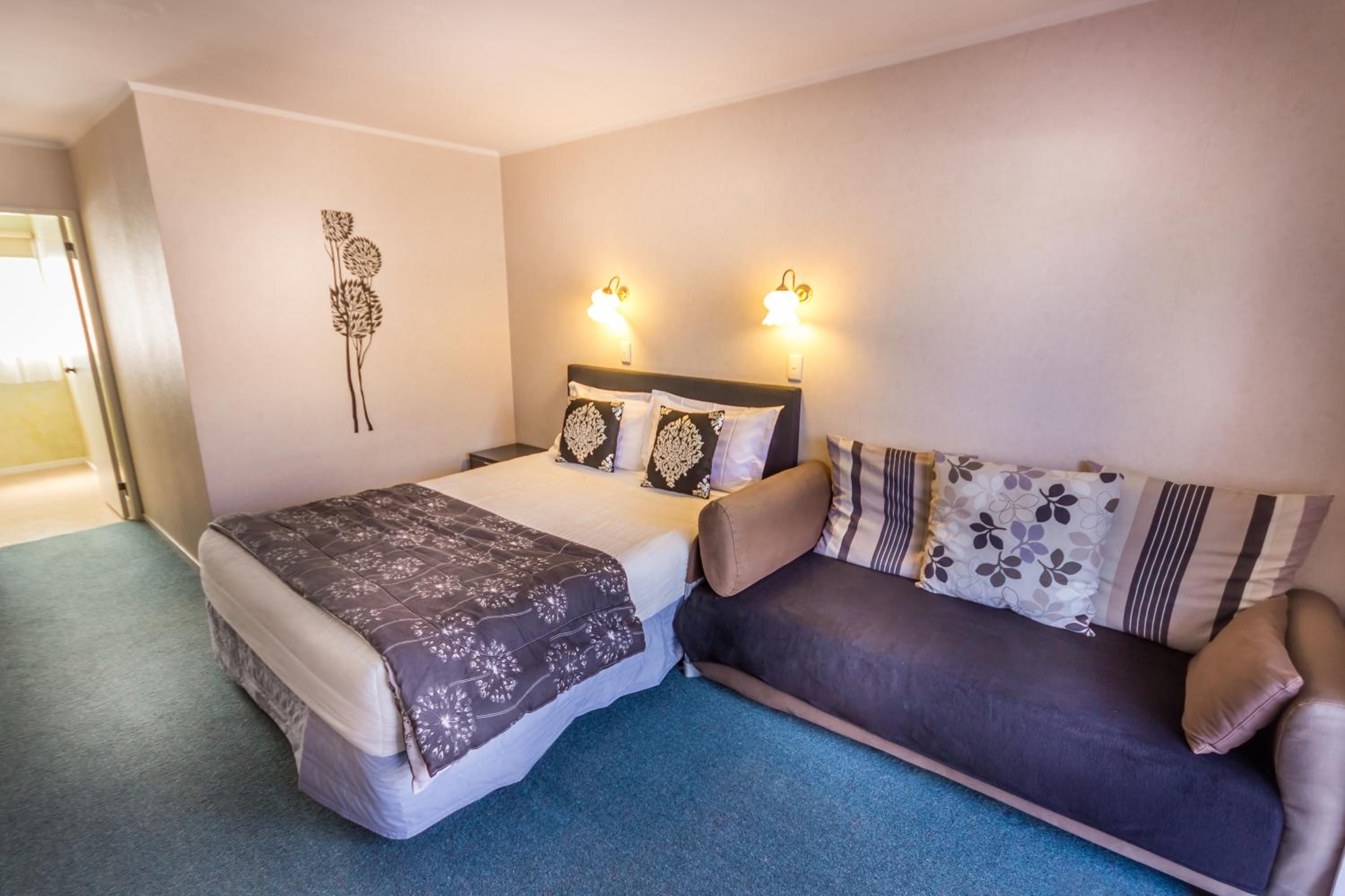 Malones Spa Motel