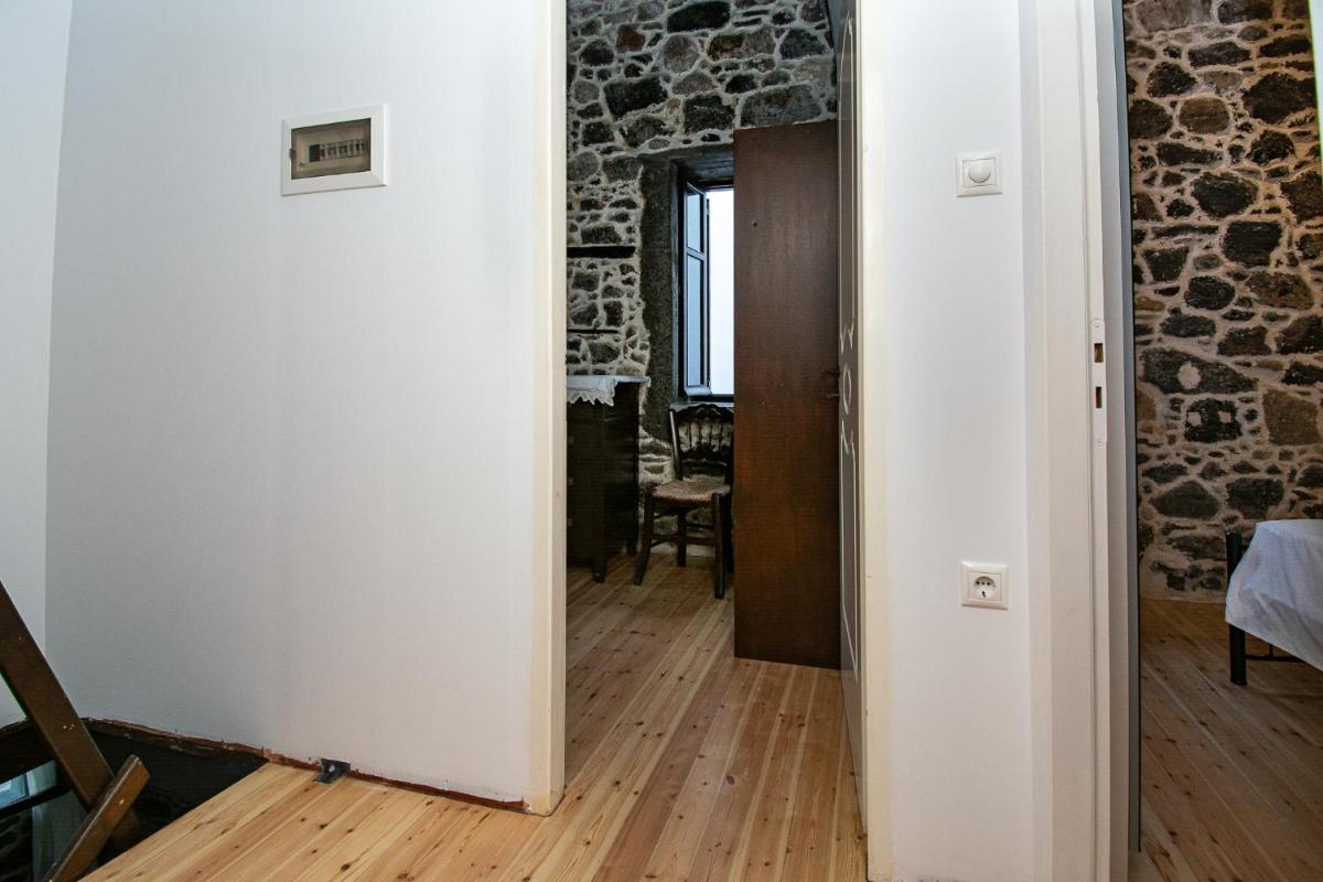 Photo 45