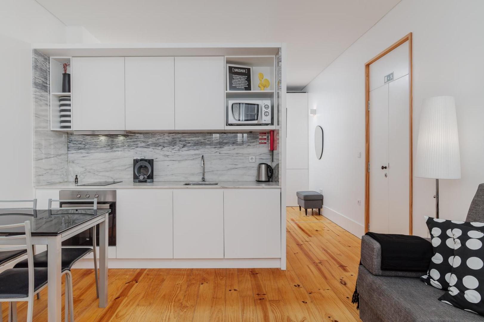 Flores Street Apartments
