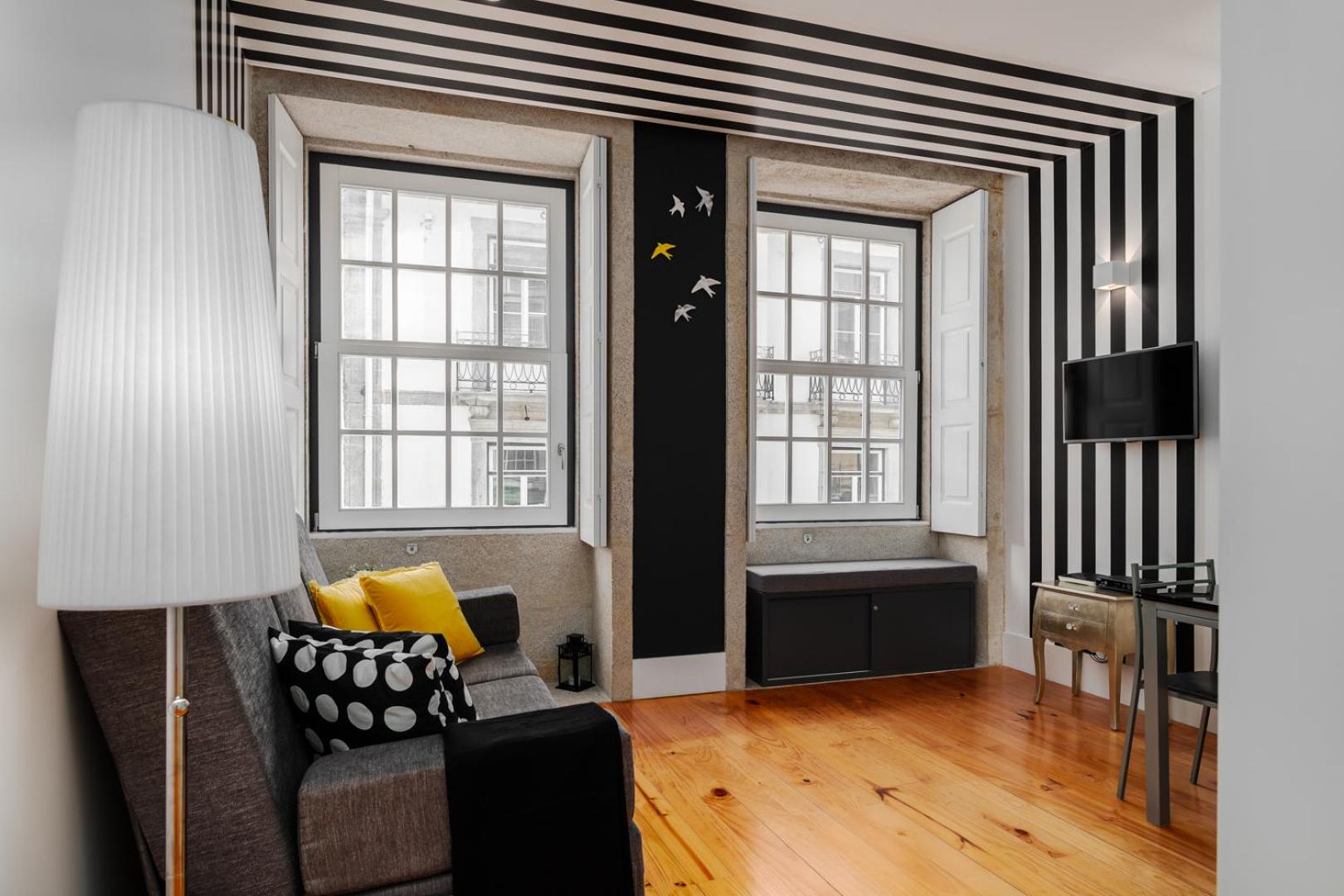 Flores Street Apartments