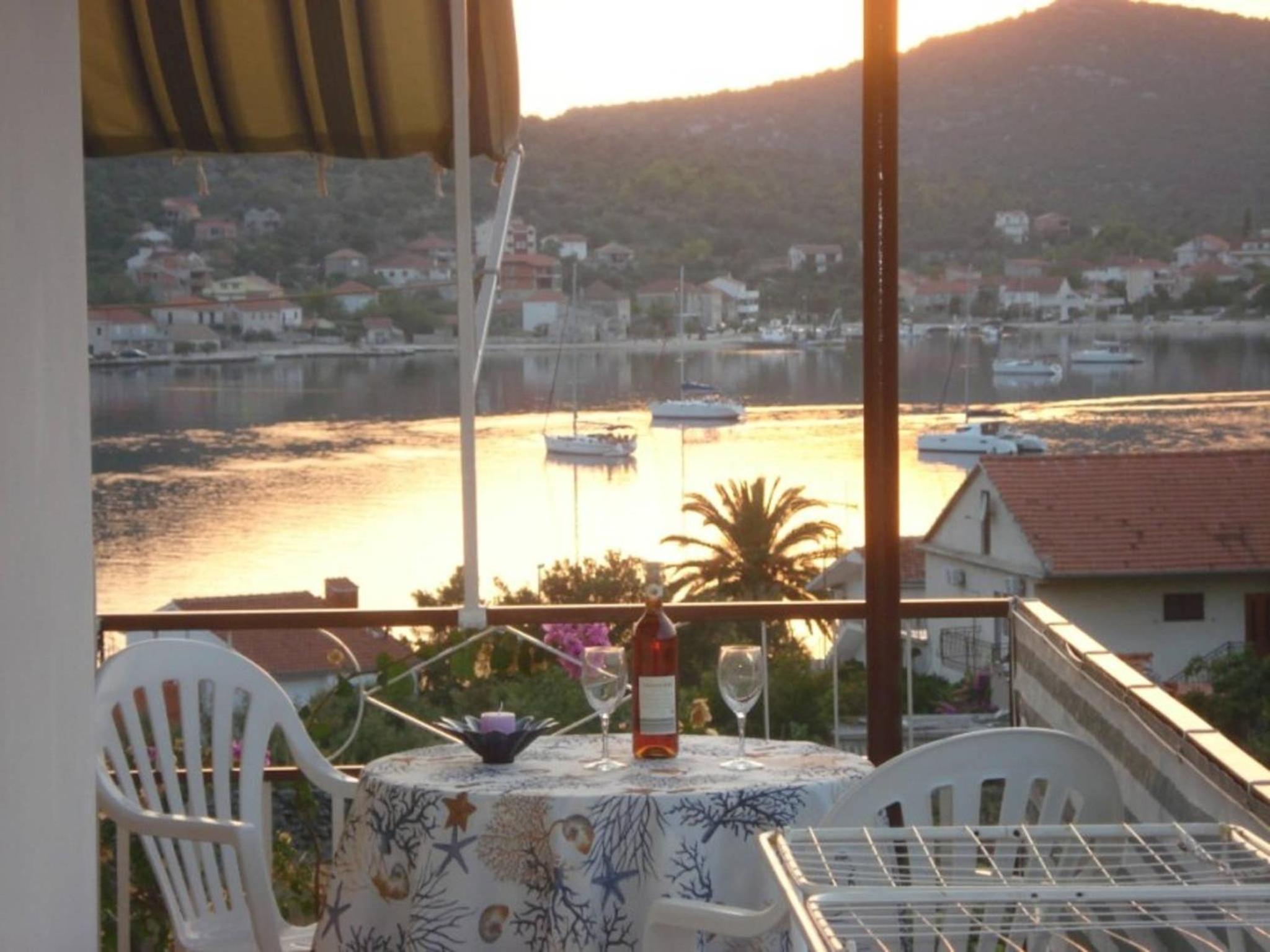 Romantic Apartment With Sea View Vinie, Dalmatia view 4