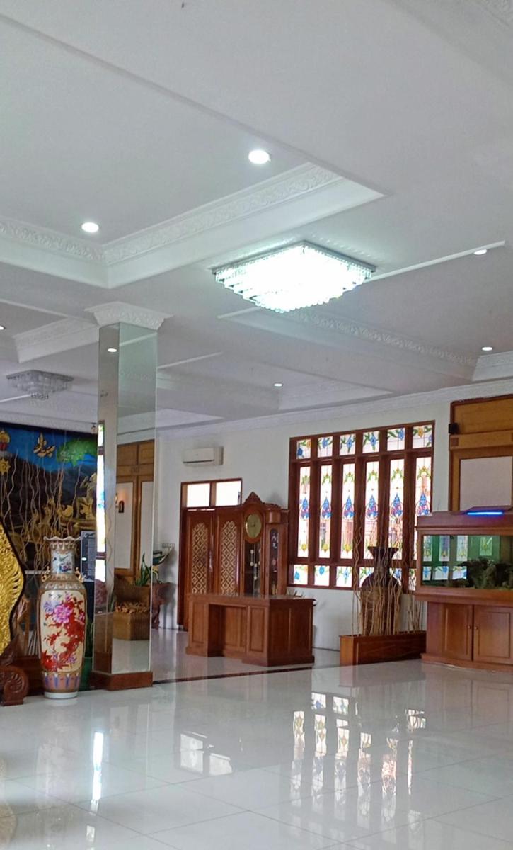 hotel reception